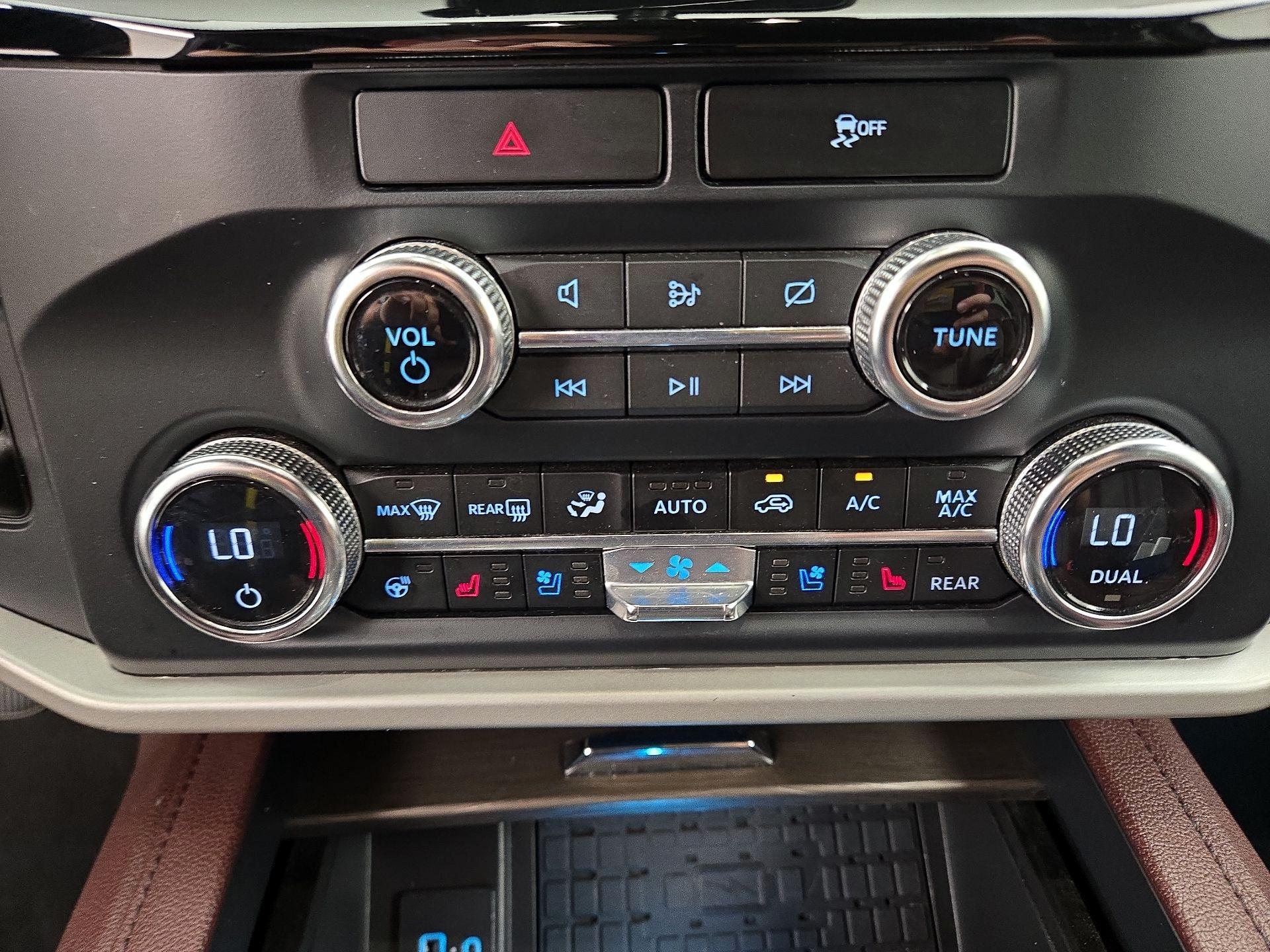 Thumbnail: 2023 Ford Expedition MAX - 17