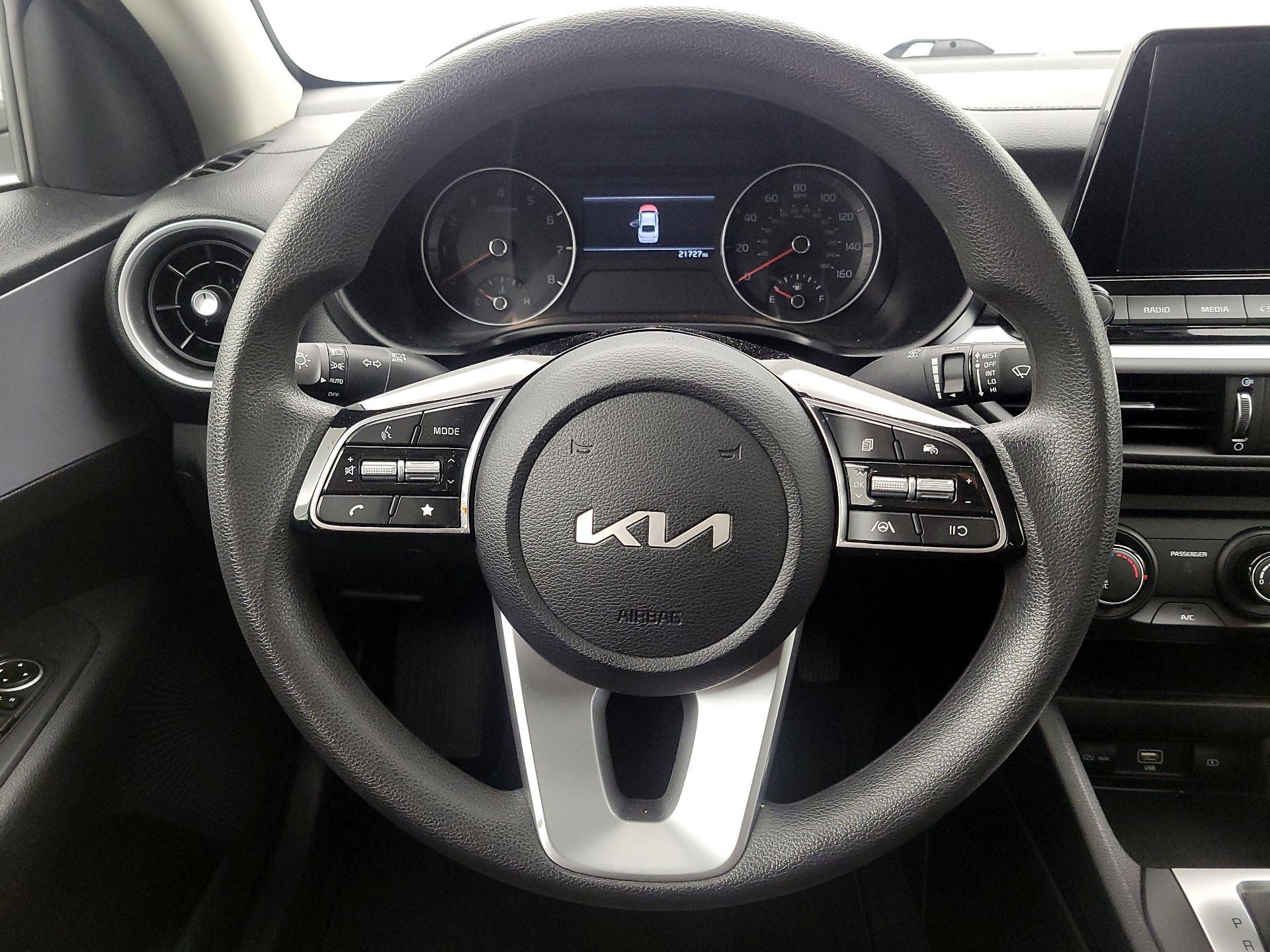 Thumbnail: 2024 Kia Forte - 10