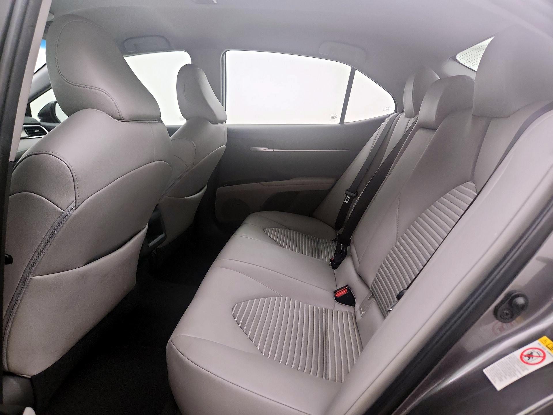 Thumbnail: 2018 Toyota Camry - 19