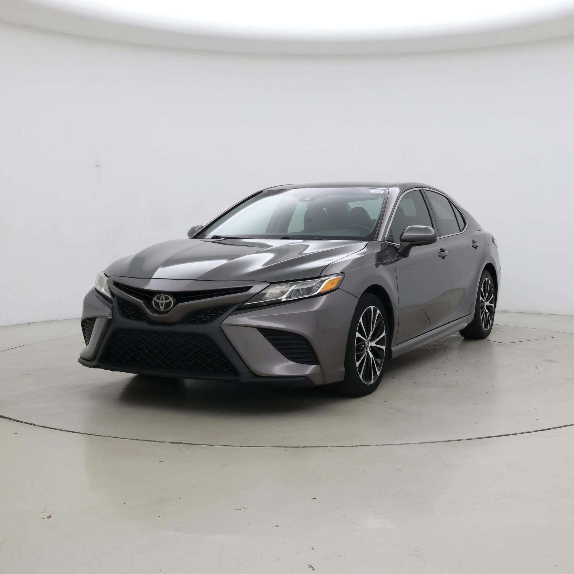 Thumbnail: 2018 Toyota Camry - 4