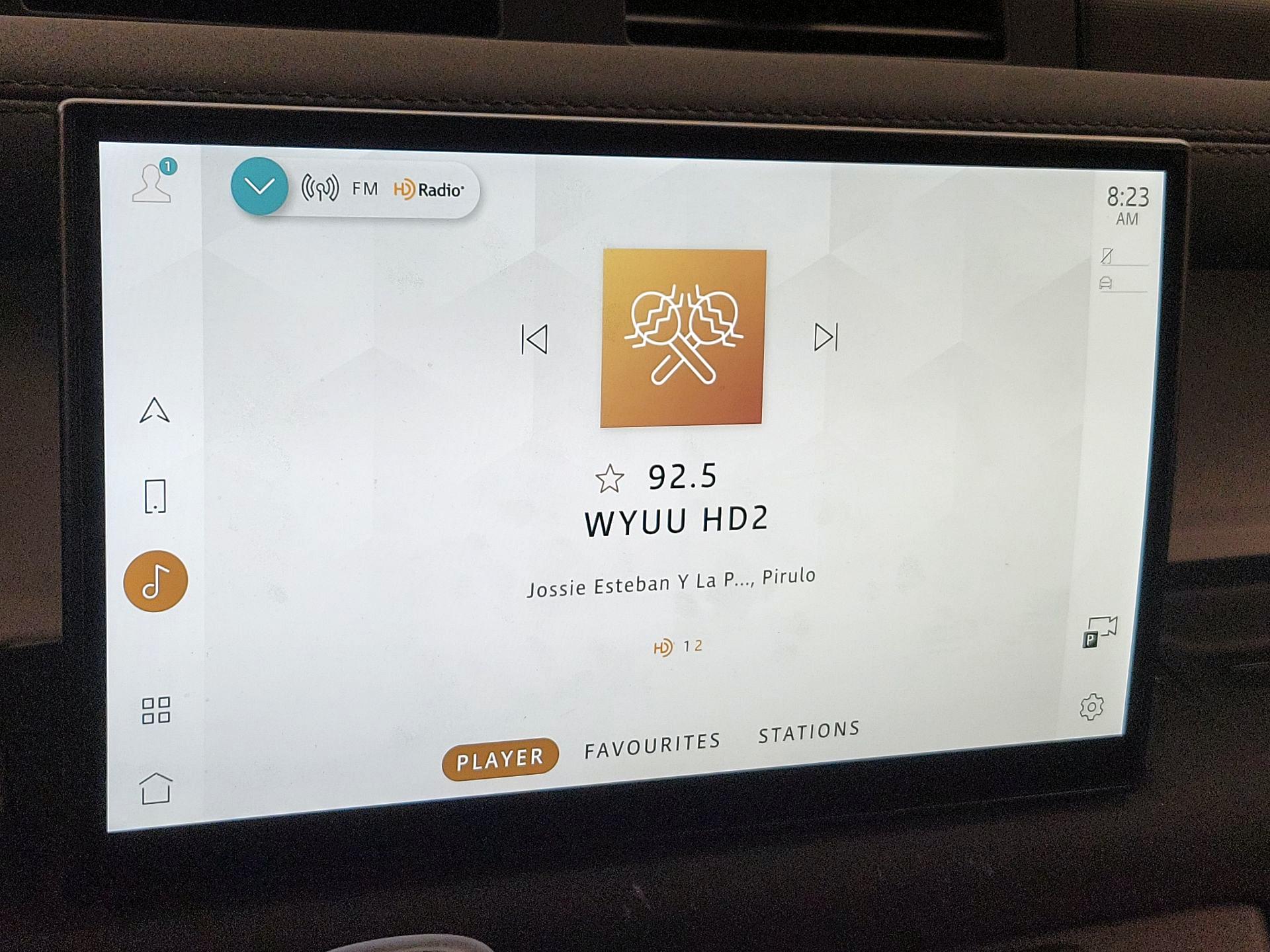 Thumbnail: 2022 Land Rover Defender - 16