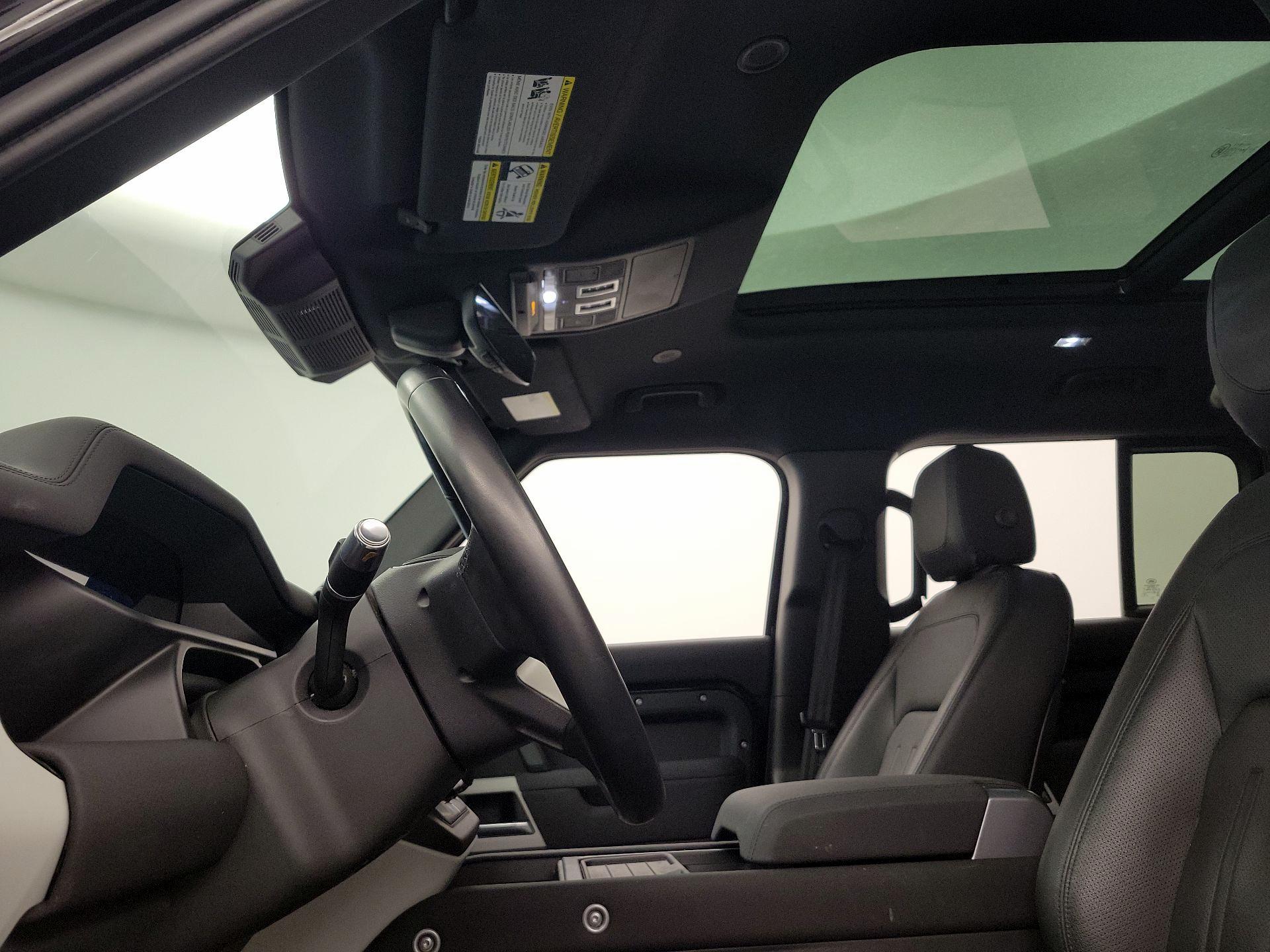 Thumbnail: 2022 Land Rover Defender - 20