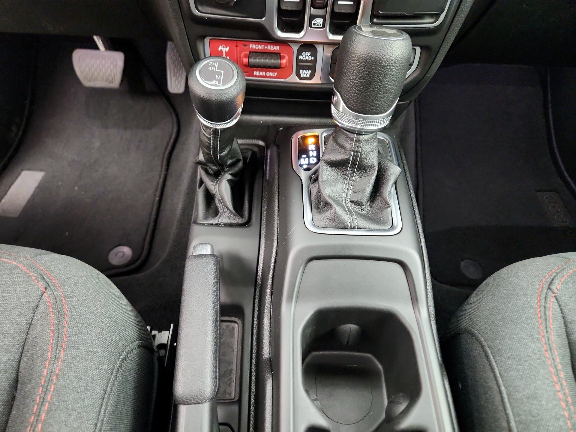 Thumbnail: 2025 Jeep Wrangler - 17