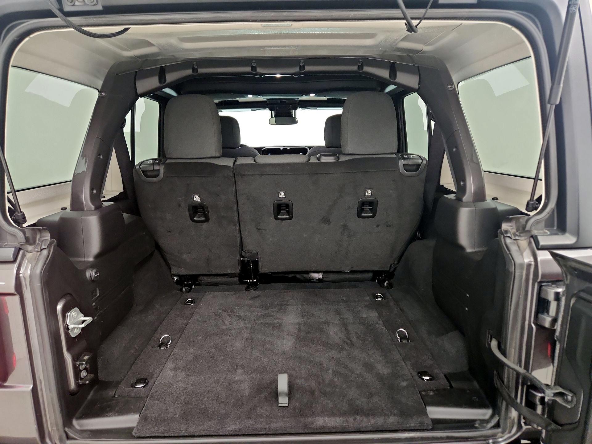 Thumbnail: 2025 Jeep Wrangler - 20