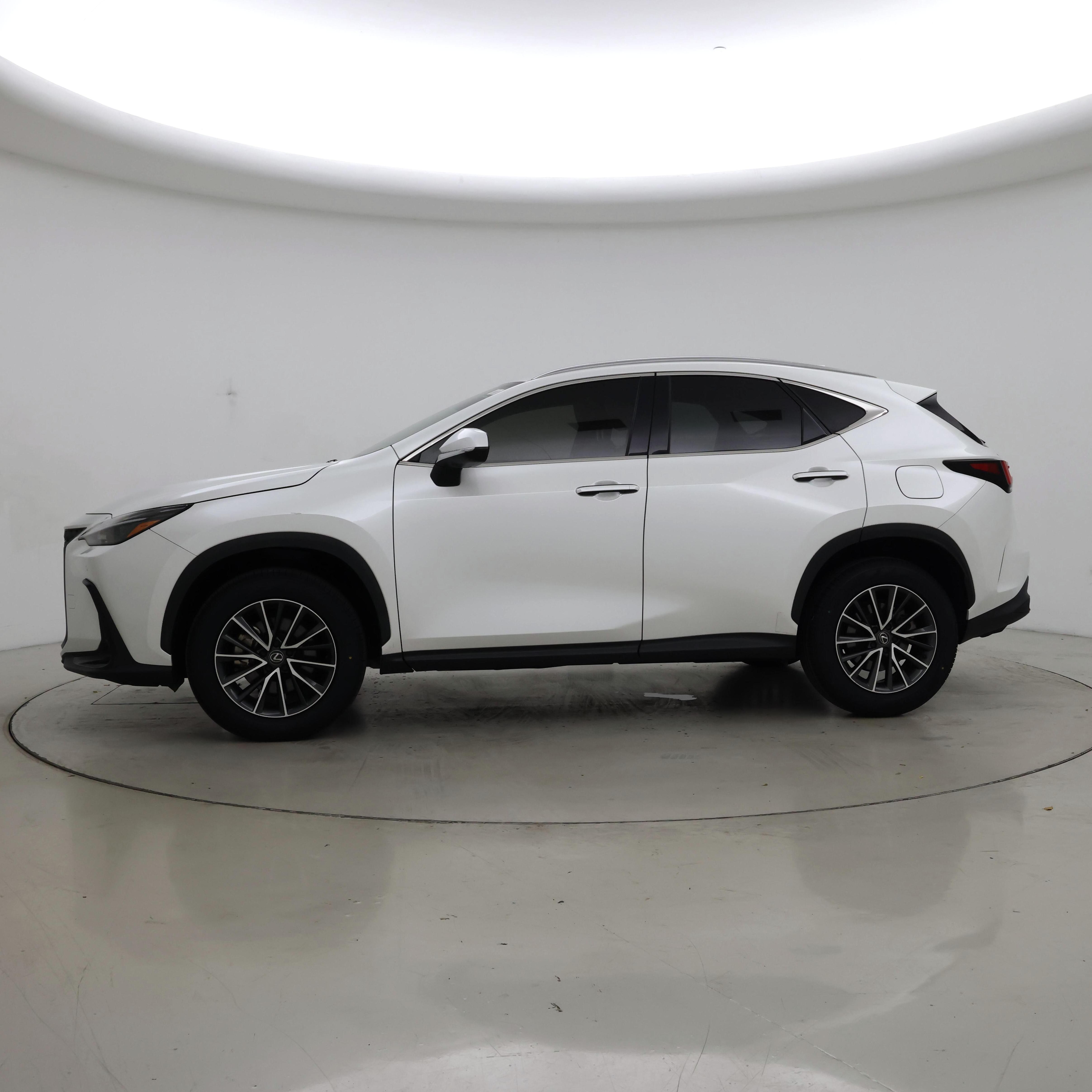 Thumbnail: 2024 Lexus NX - 3