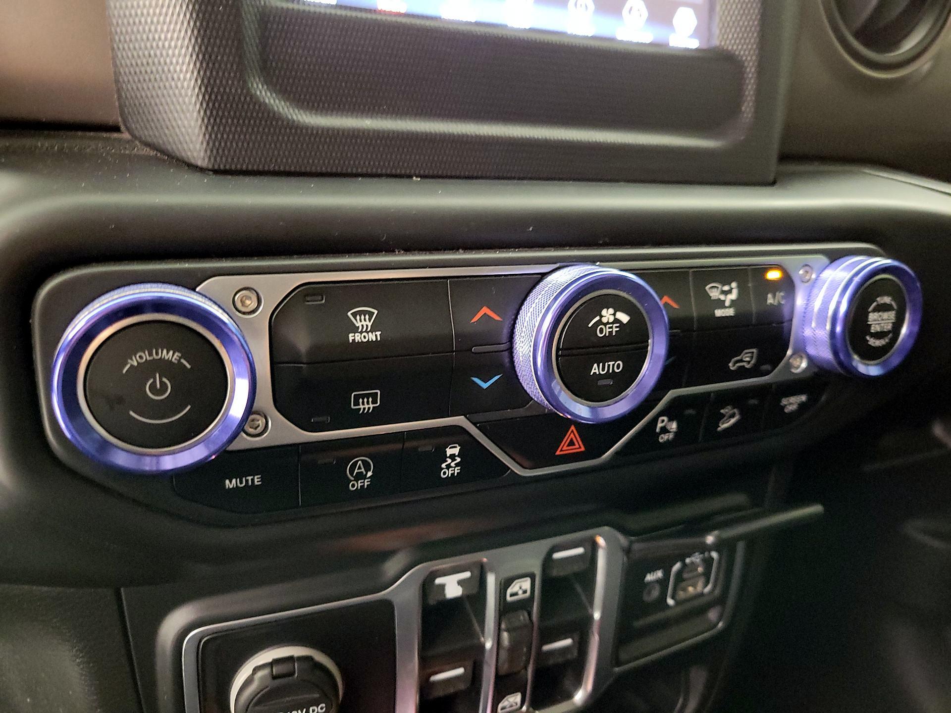 Thumbnail: 2020 Jeep Wrangler - 16