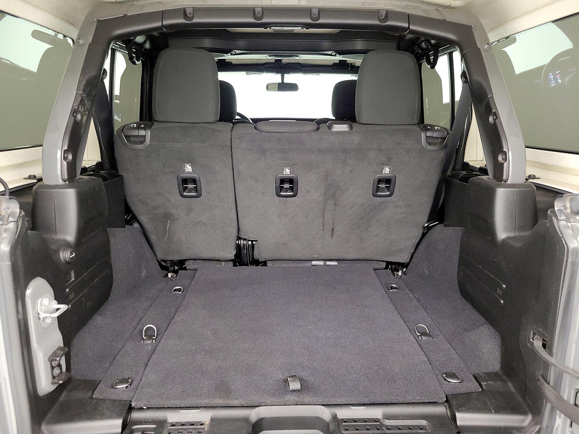 Thumbnail: 2020 Jeep Wrangler - 20