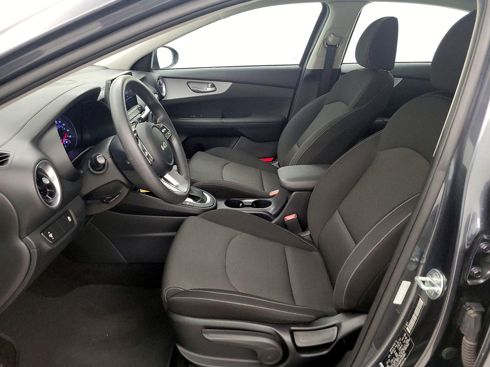 Thumbnail: 2023 Kia Forte - 11