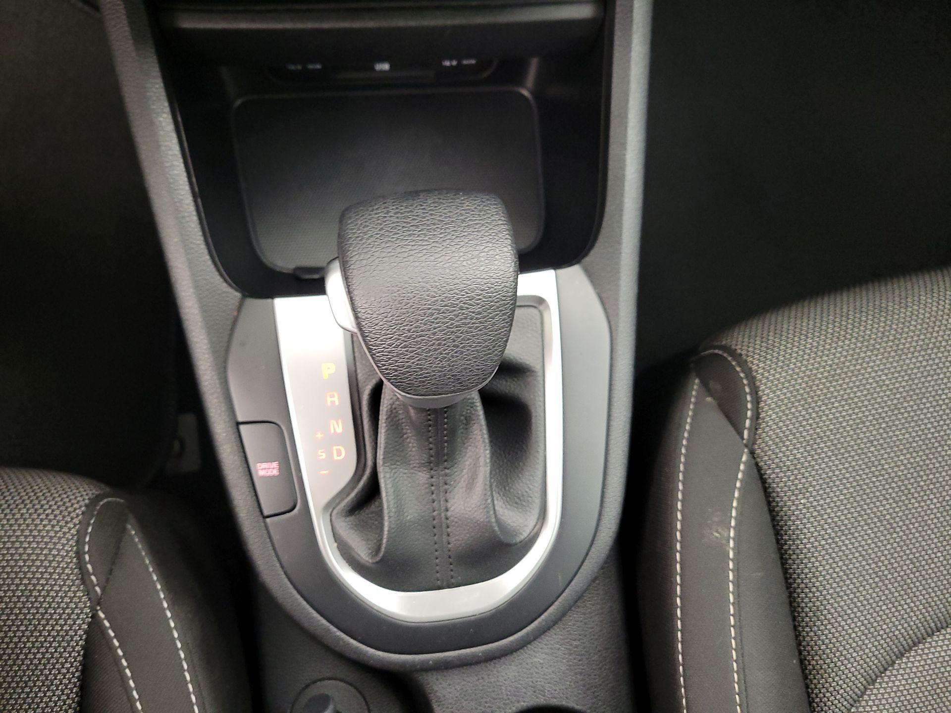 Thumbnail: 2023 Kia Forte - 17