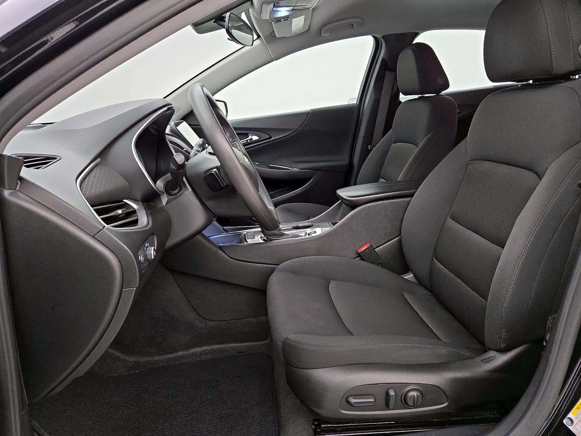 Thumbnail: 2024 Chevrolet Malibu - 11