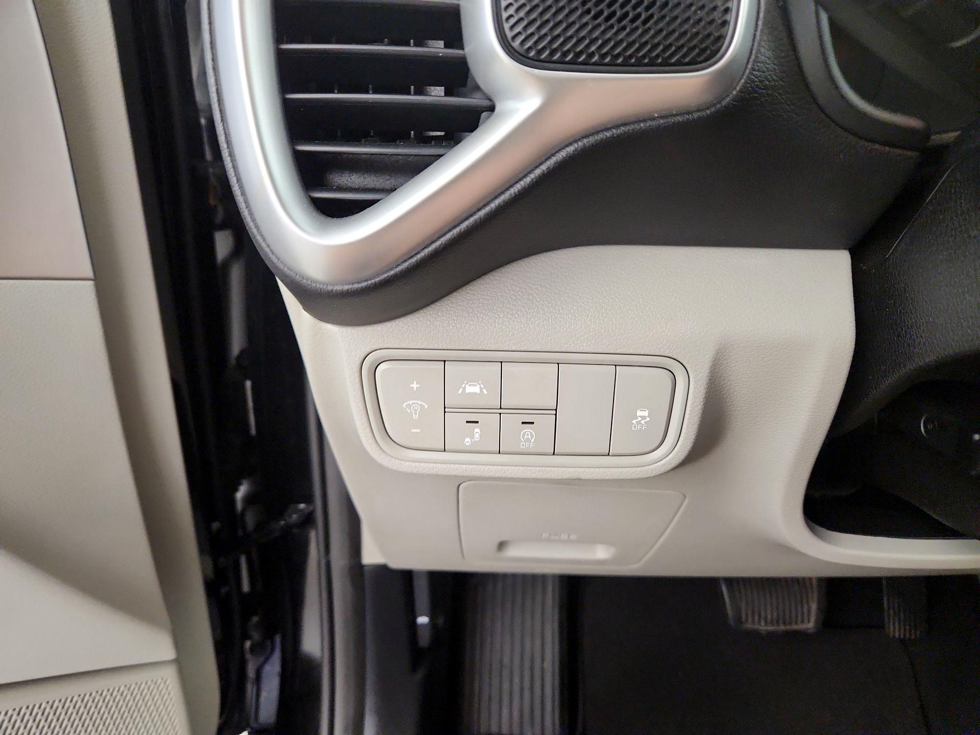 Thumbnail: 2022 Kia Soul - 13