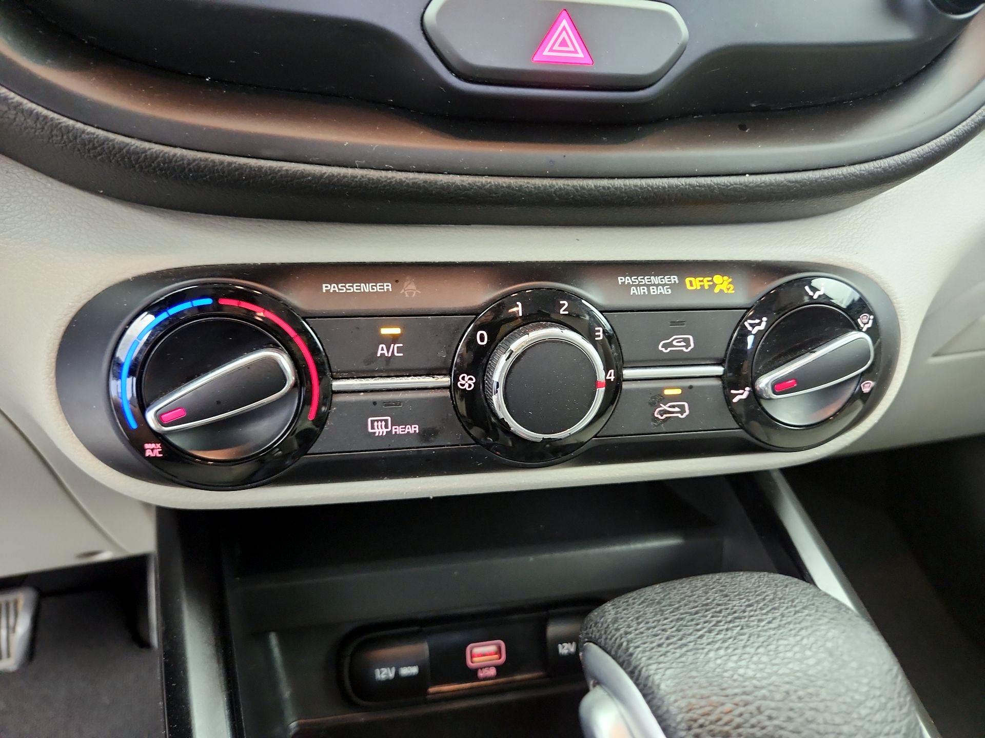 Thumbnail: 2022 Kia Soul - 16