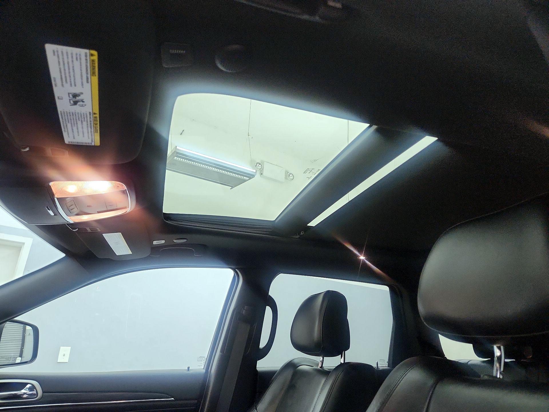 Thumbnail: 2020 Jeep Grand Cherokee - 20