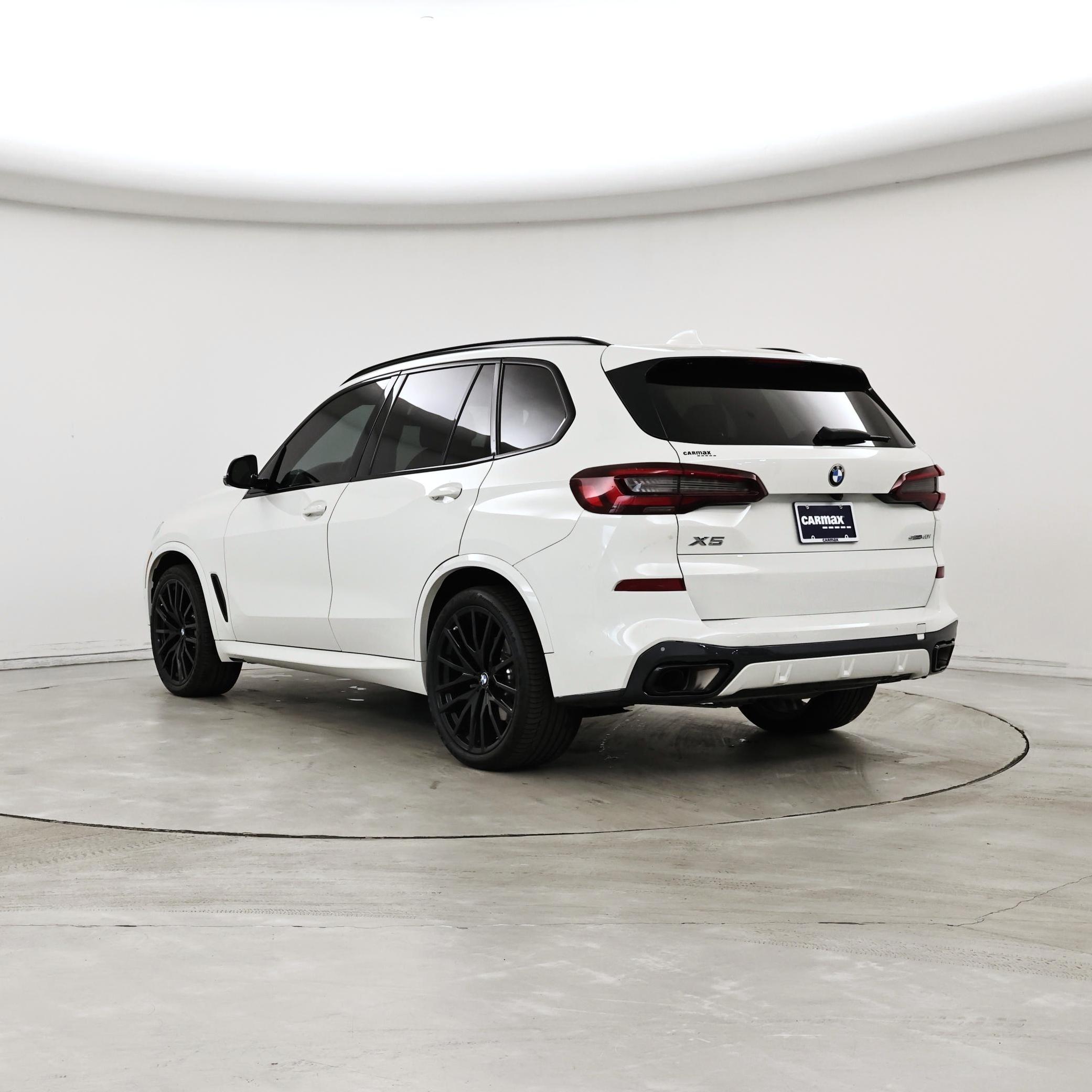 Thumbnail: 2023 BMW X5 - 2