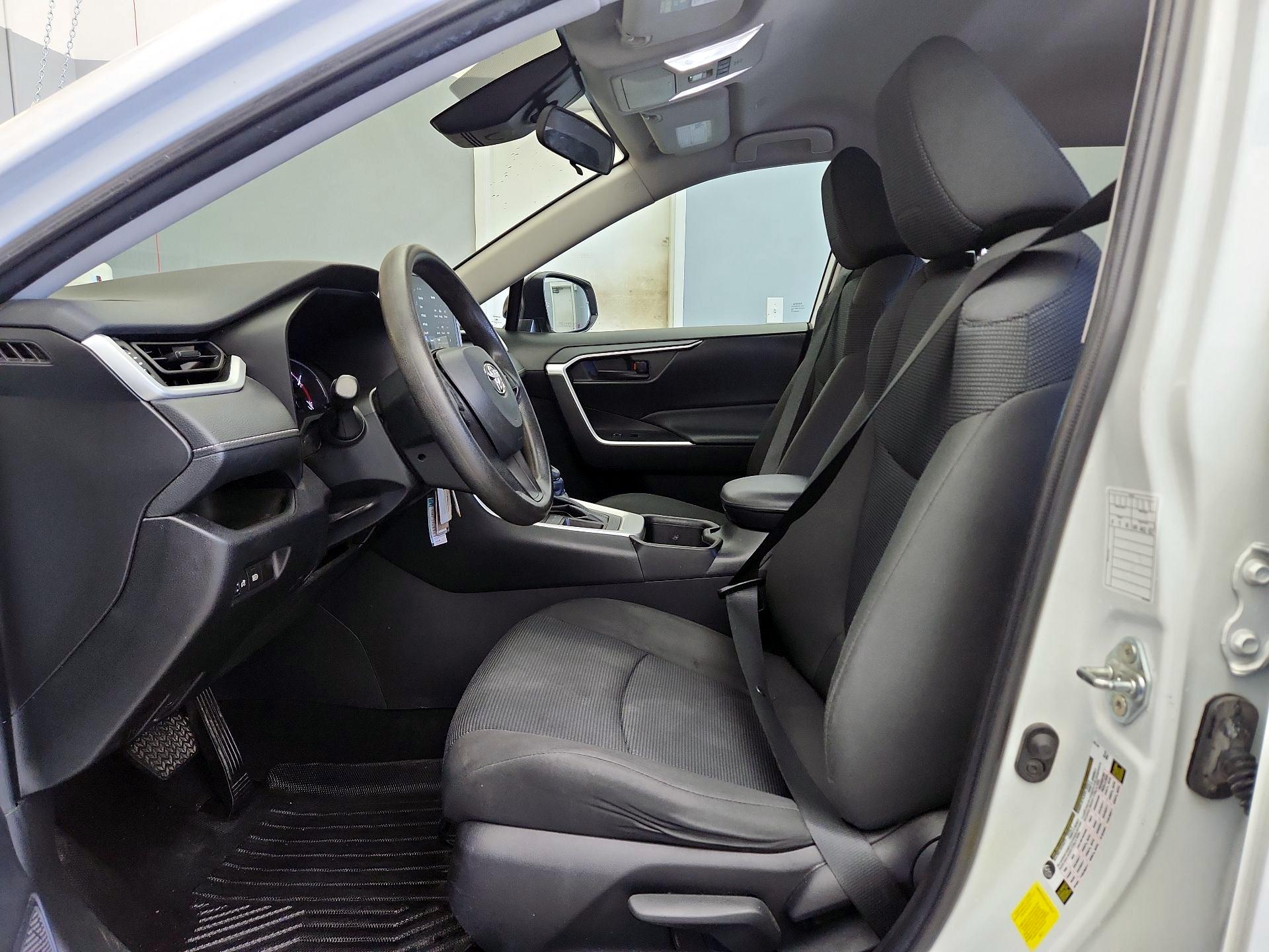 Thumbnail: 2023 Toyota RAV4 - 11