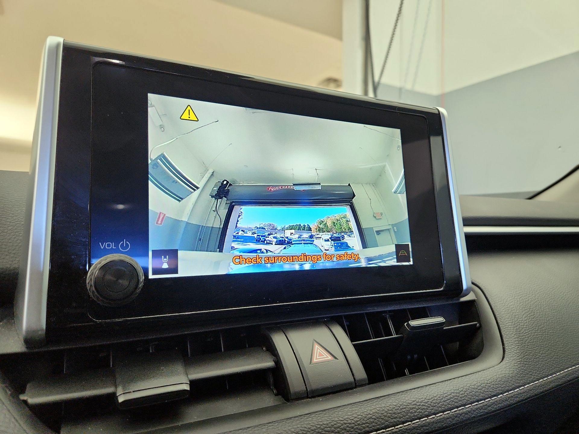 Thumbnail: 2023 Toyota RAV4 - 15