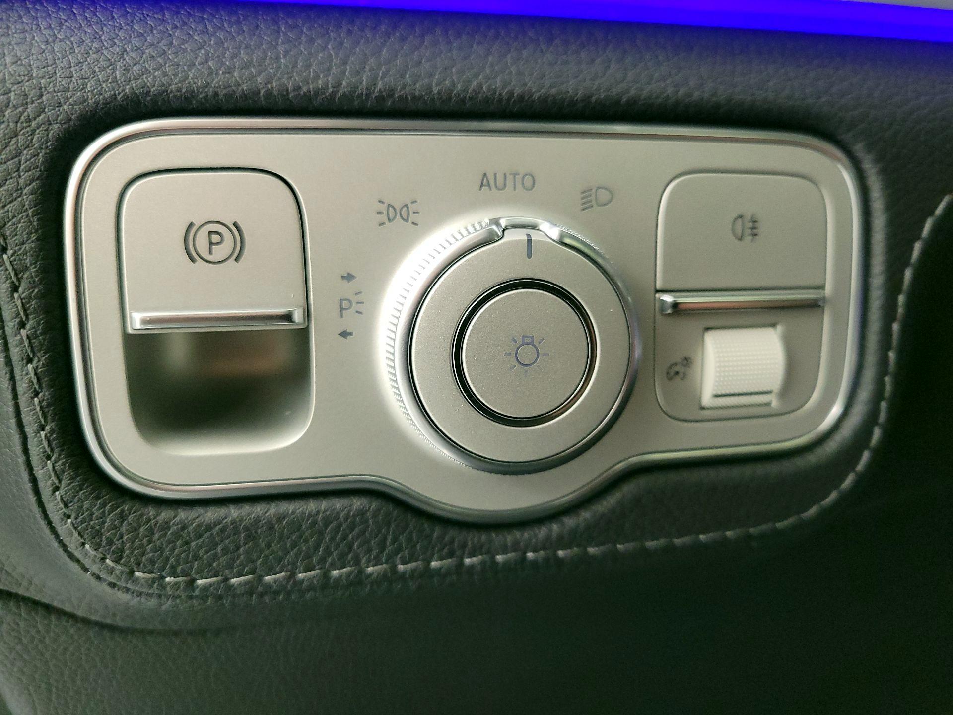 Thumbnail: 2020 Mercedes-Benz GLE - 13