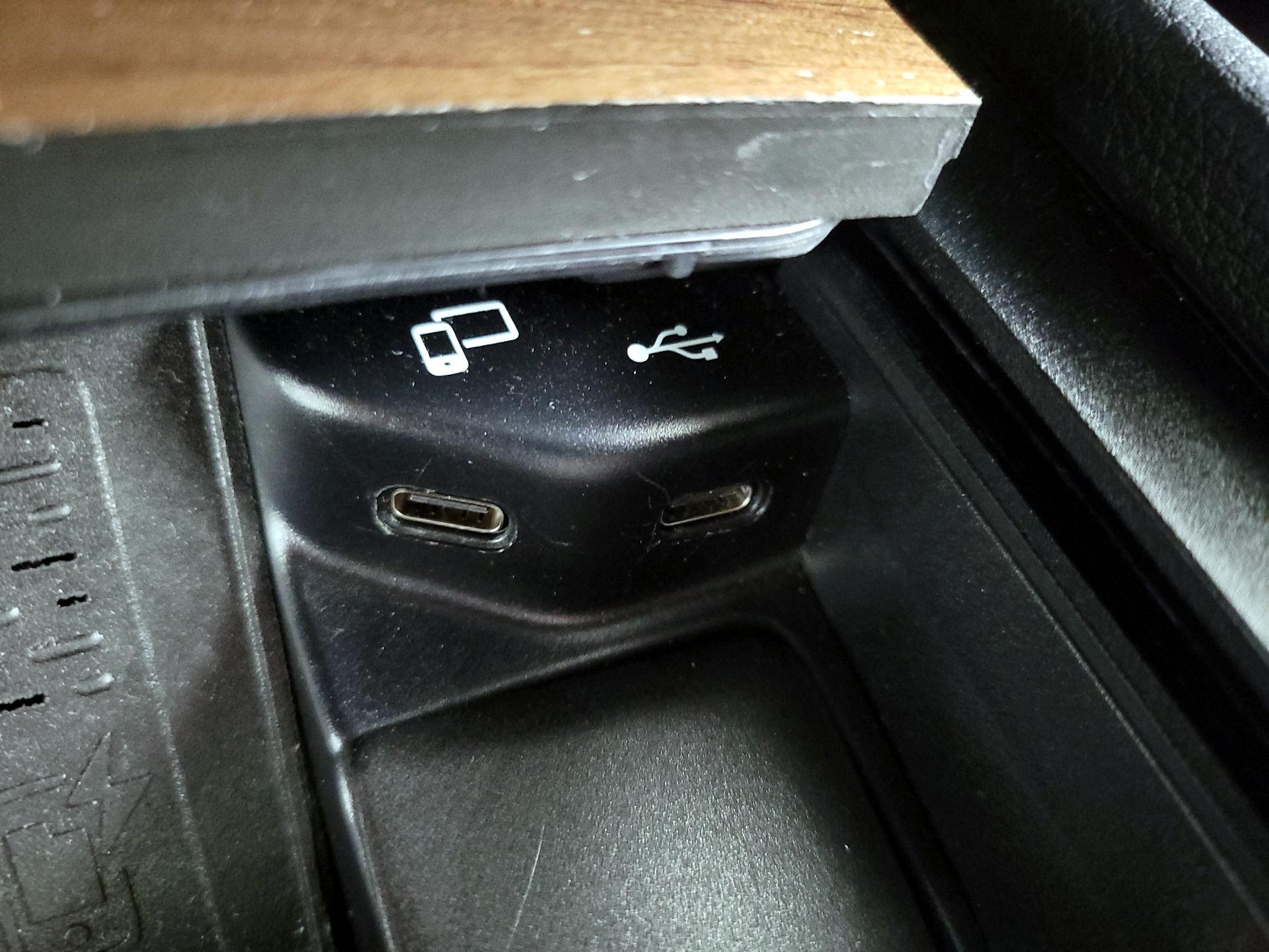 Thumbnail: 2020 Mercedes-Benz GLE - 19