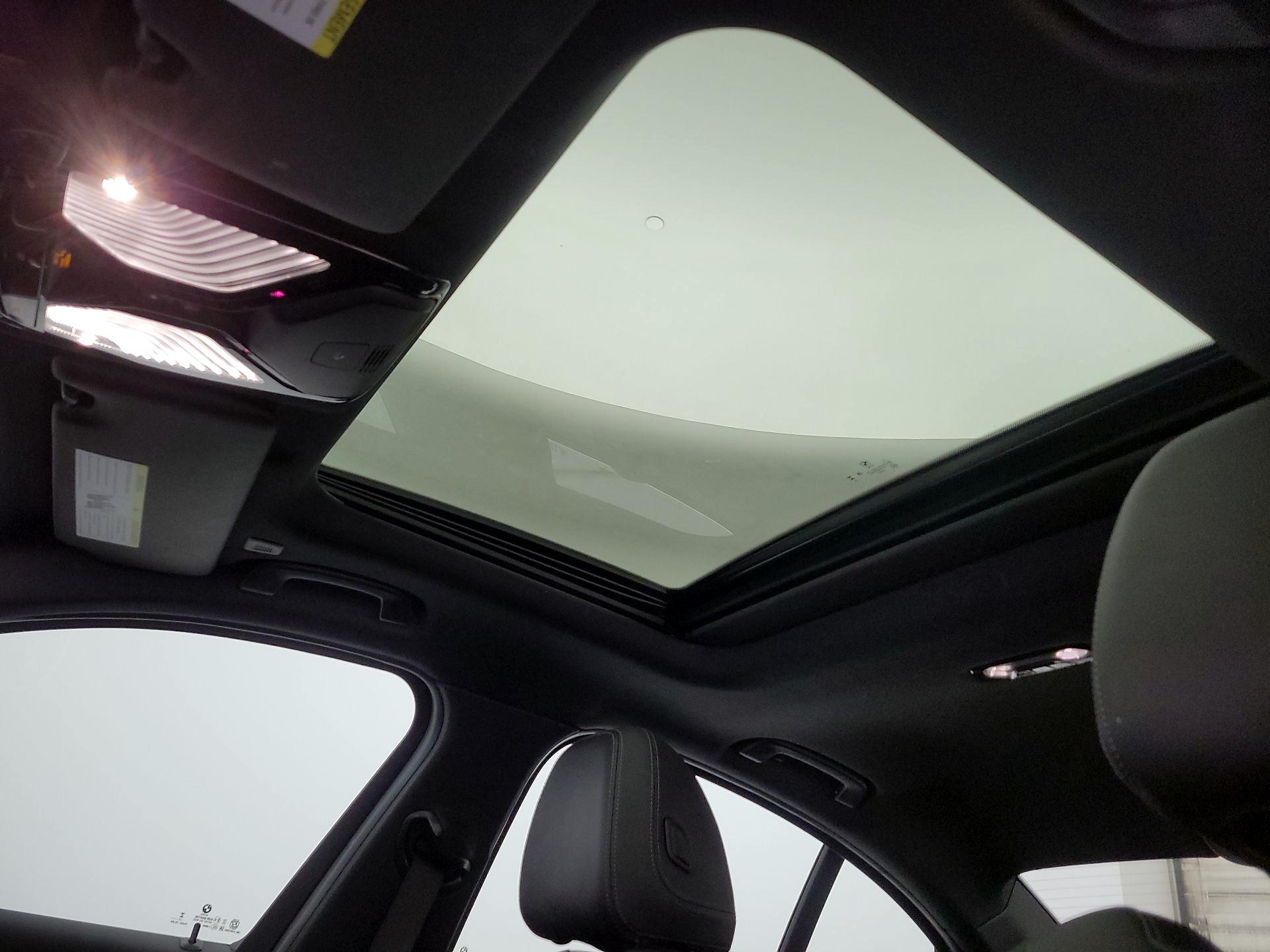 Thumbnail: 2024 BMW 3 Series - 20