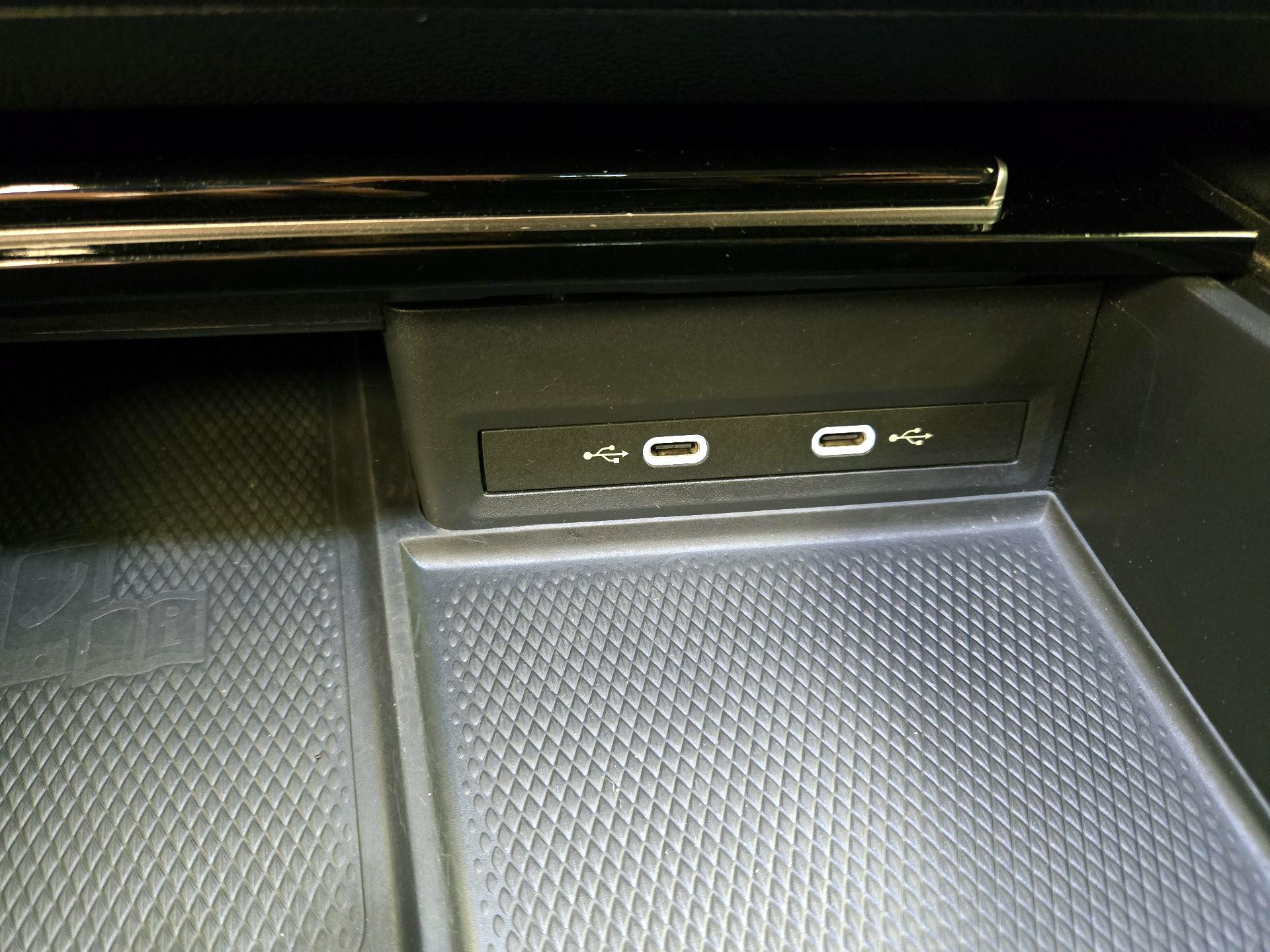 Thumbnail: 2024 Volkswagen Atlas - 18