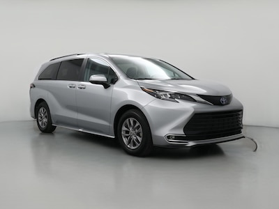 2024 Toyota Sienna Hybrid XLE