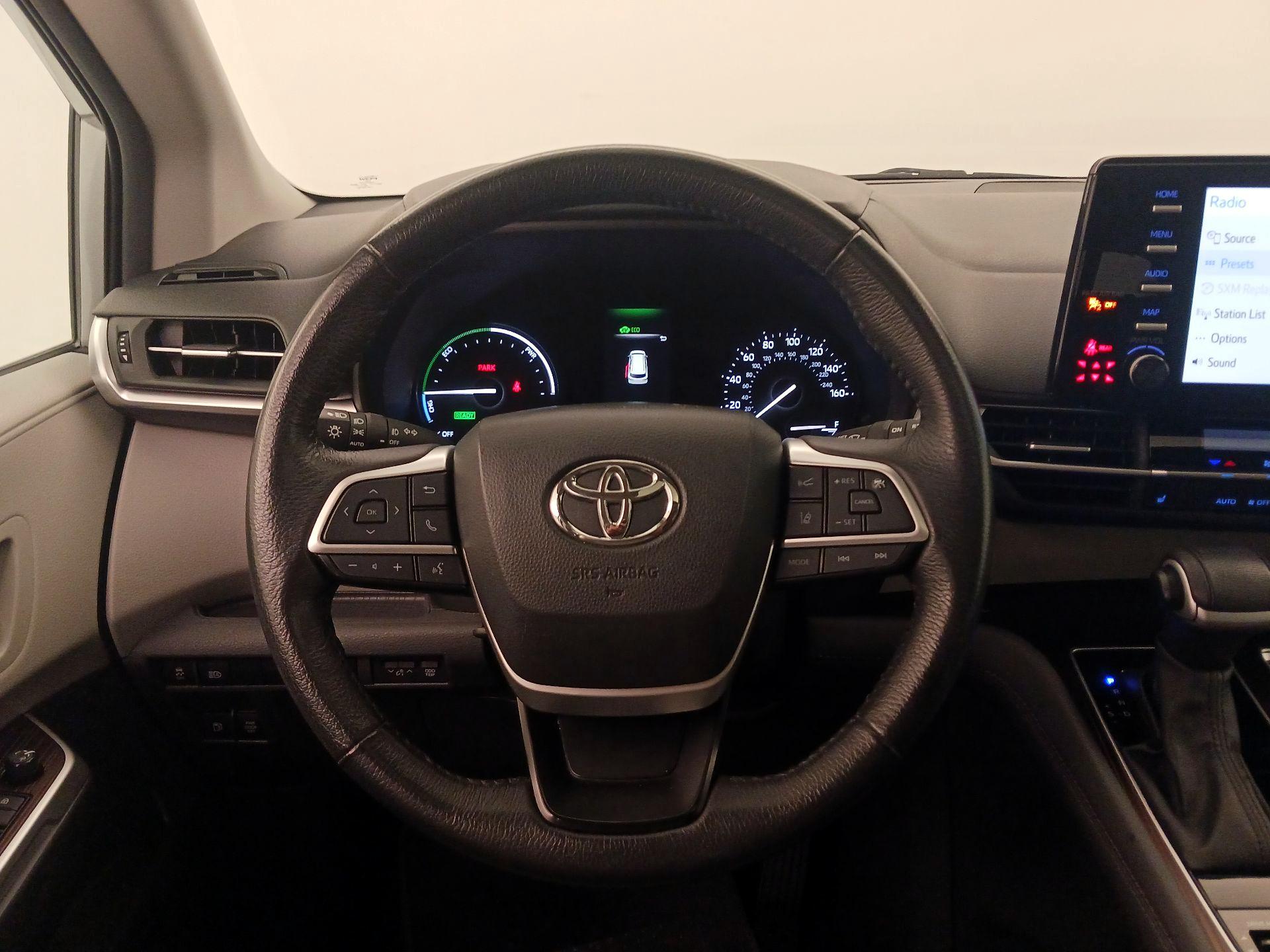 Thumbnail: 2024 Toyota Sienna - 10