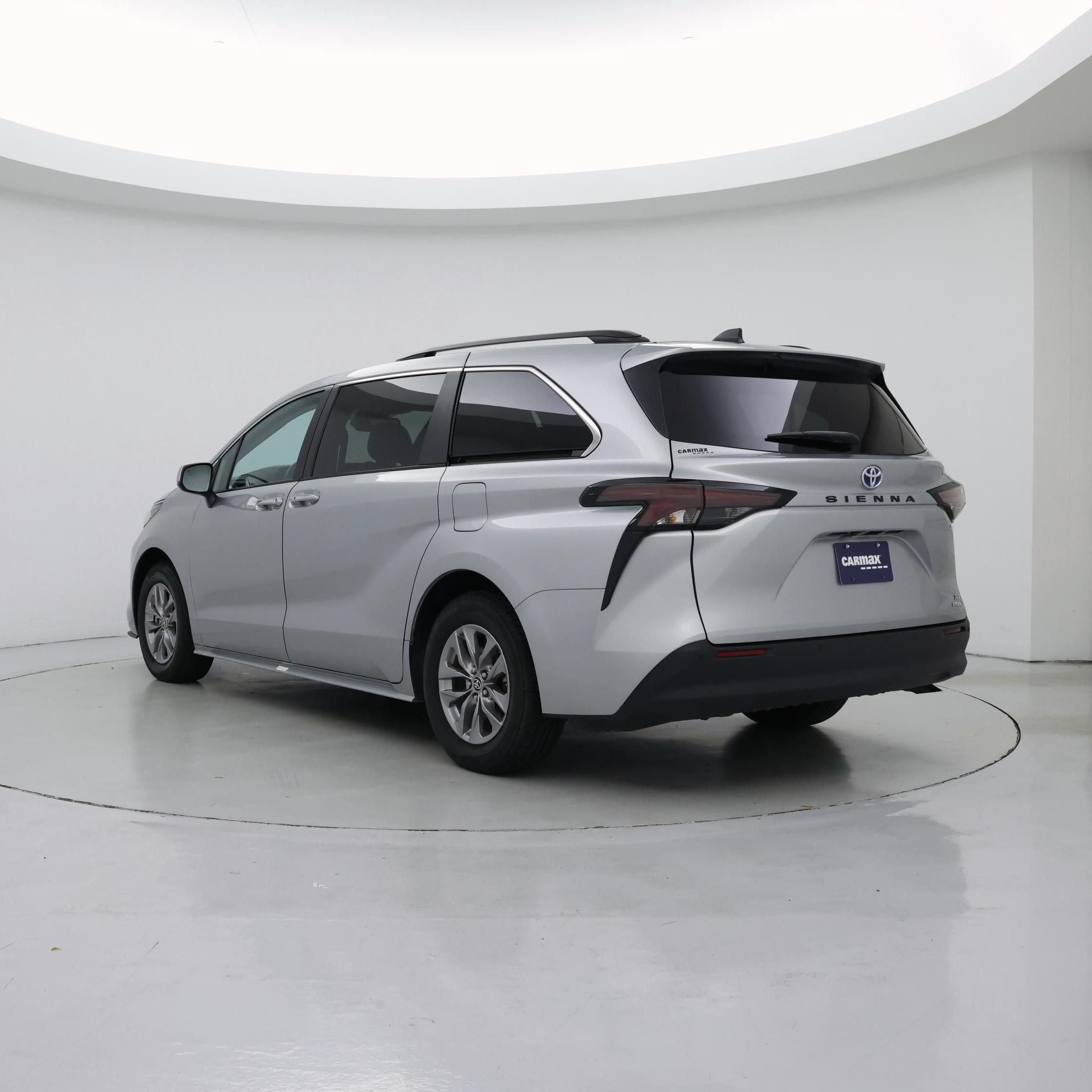 Thumbnail: 2024 Toyota Sienna - 2