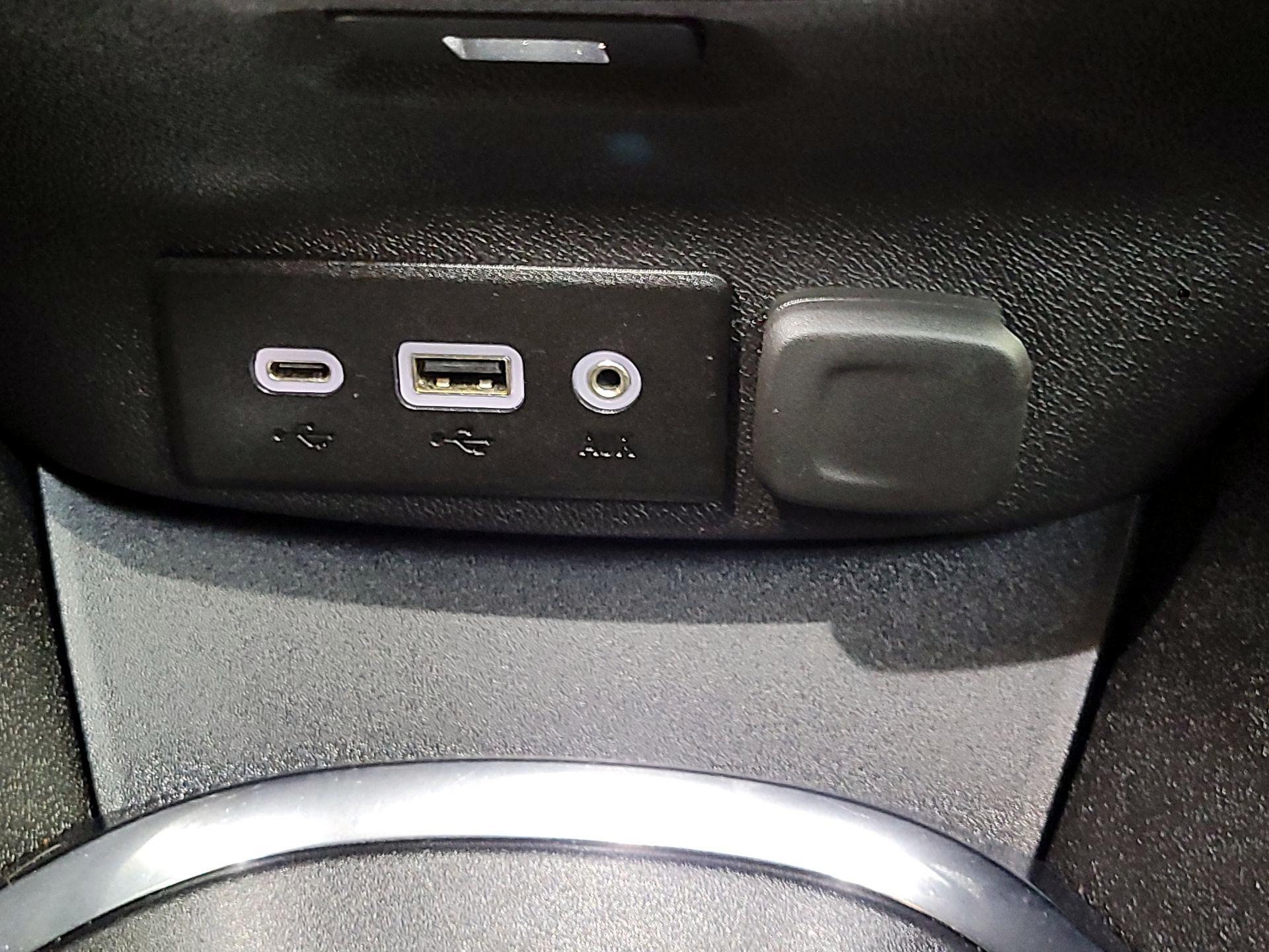 Thumbnail: 2023 Chevrolet Malibu - 18