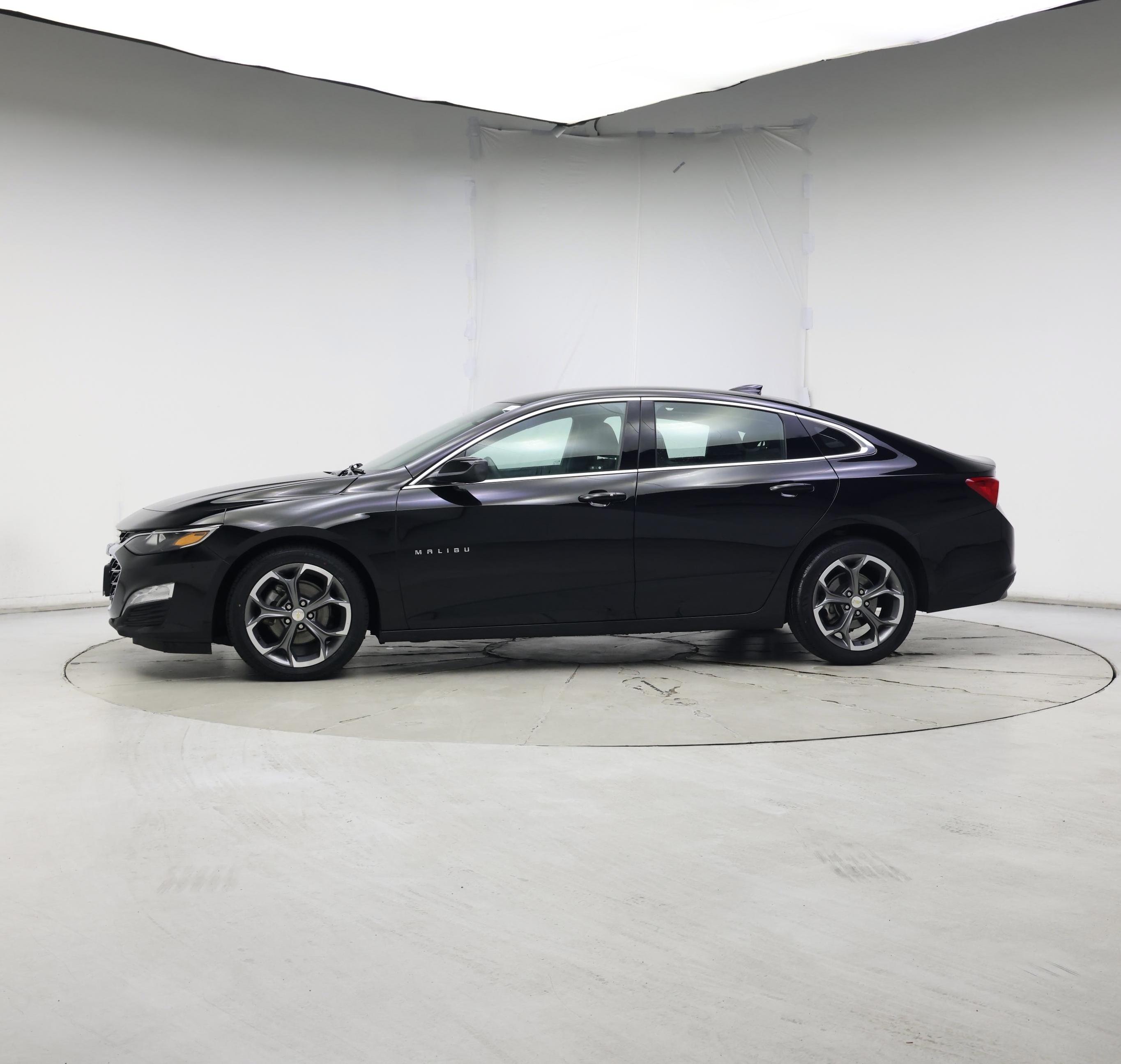 Thumbnail: 2023 Chevrolet Malibu - 3