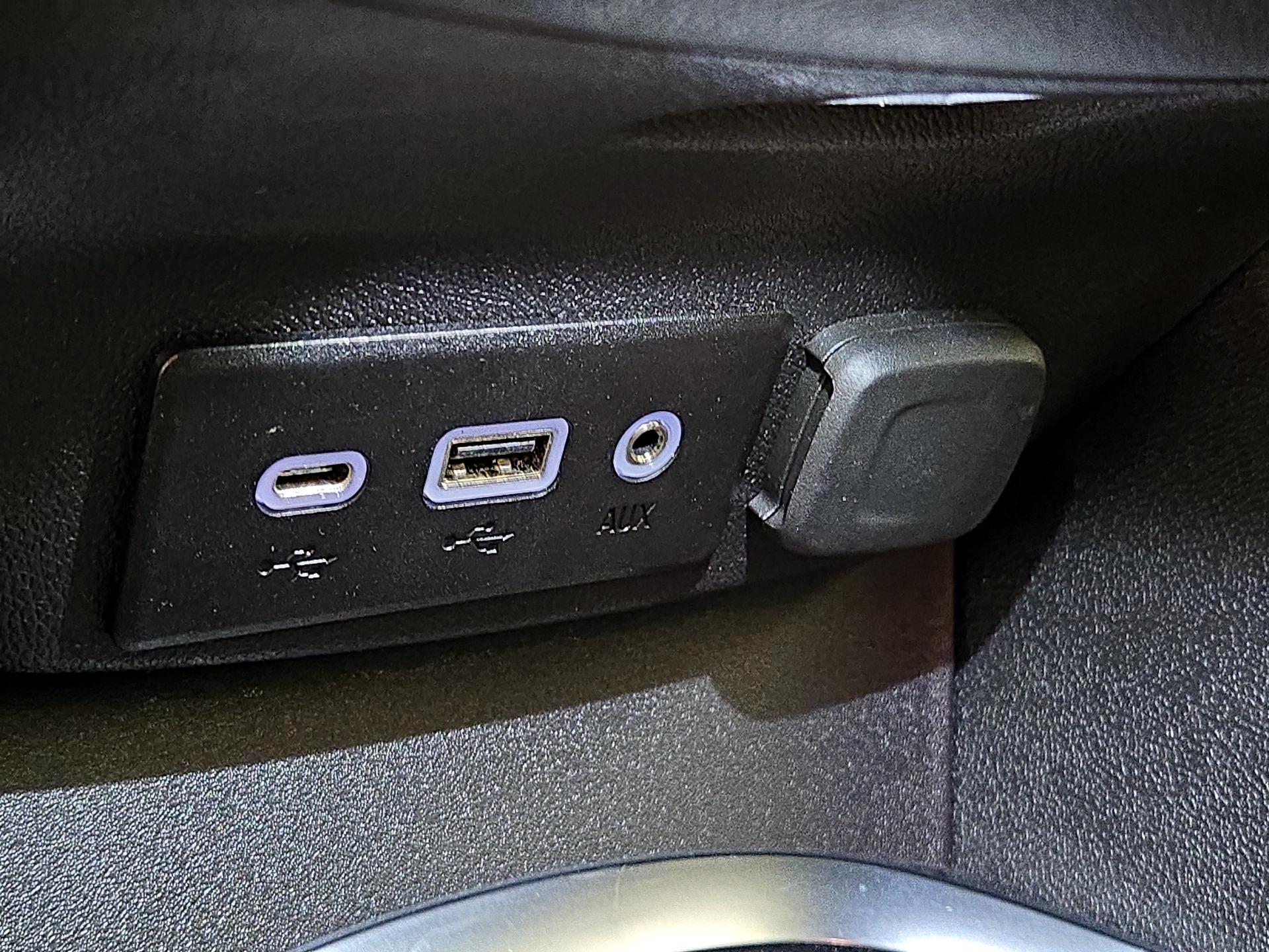 Thumbnail: 2024 Chevrolet Malibu - 17