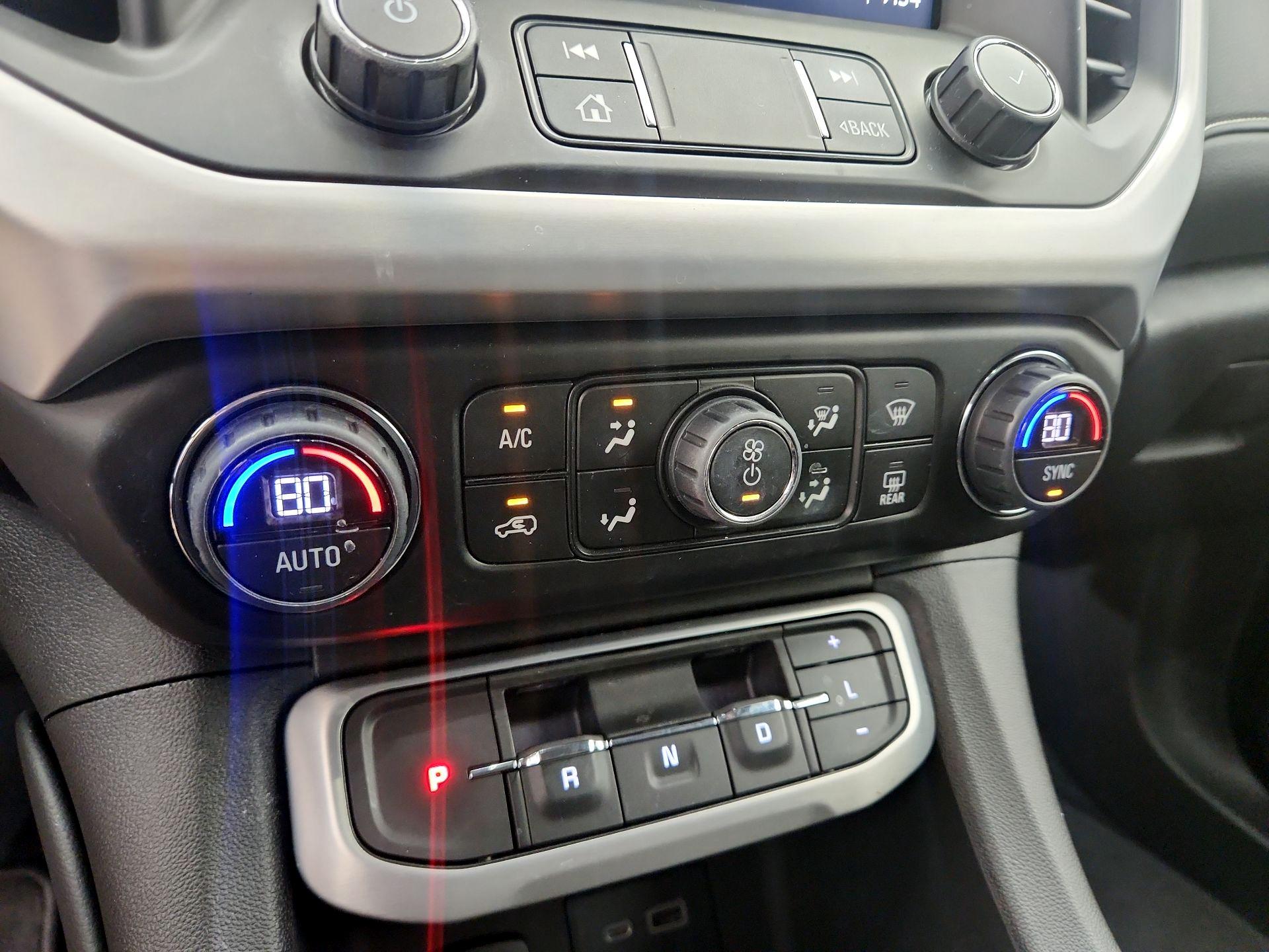 Thumbnail: 2022 GMC Acadia - 16