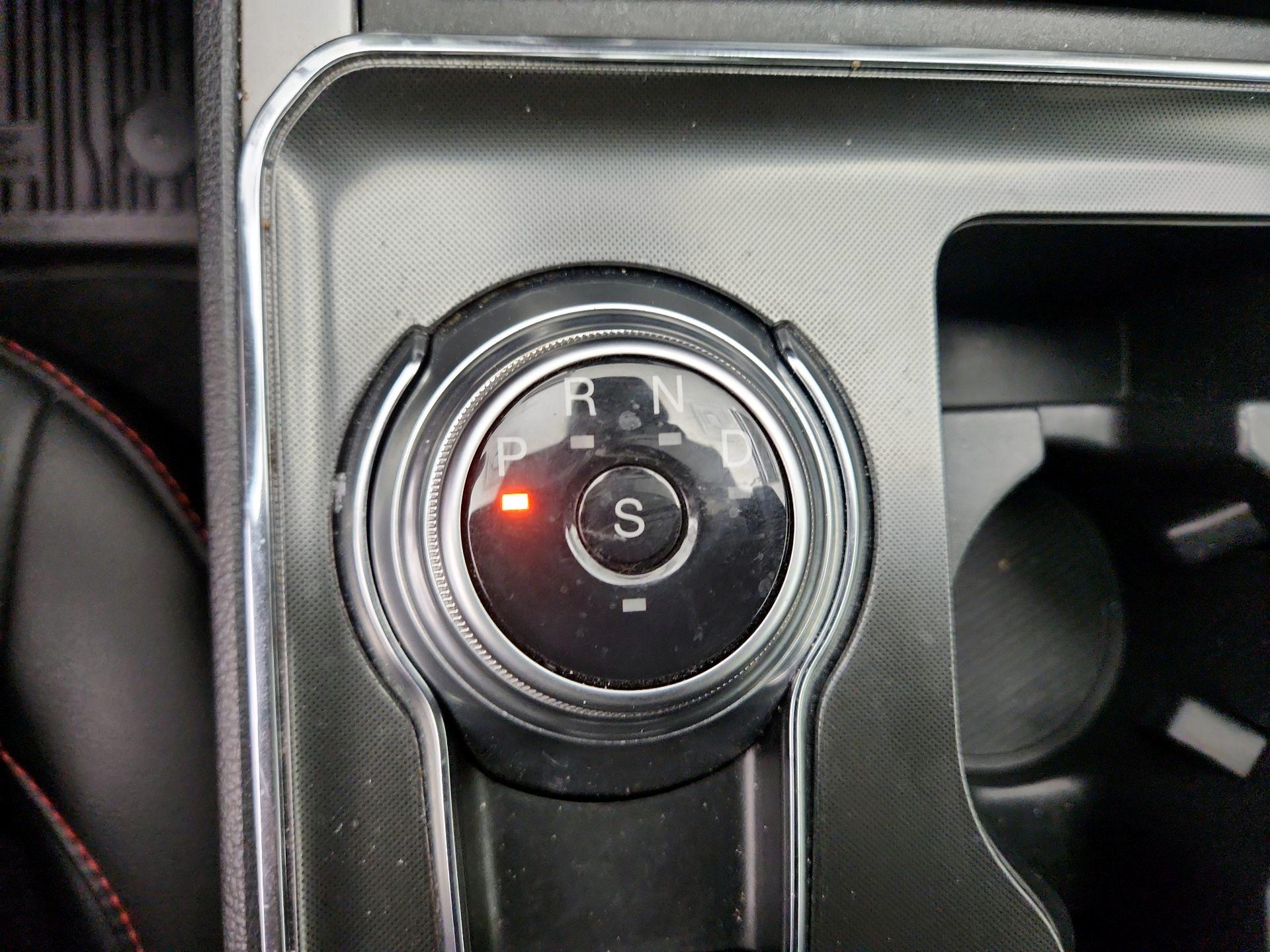 Thumbnail: 2022 Ford Edge - 18