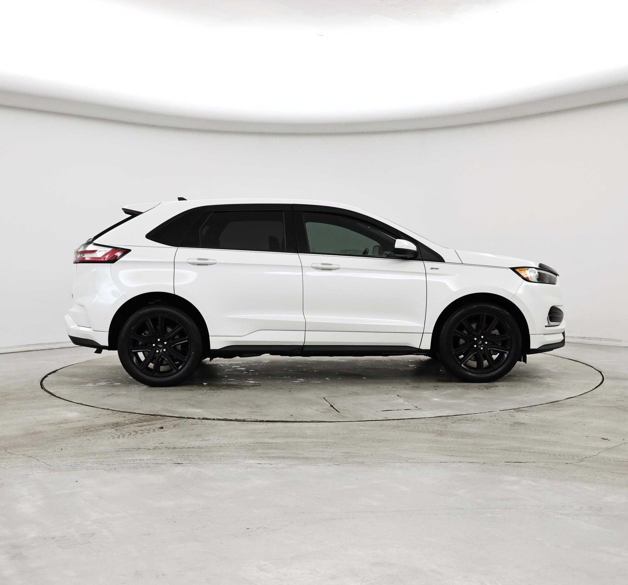 Thumbnail: 2022 Ford Edge - 7