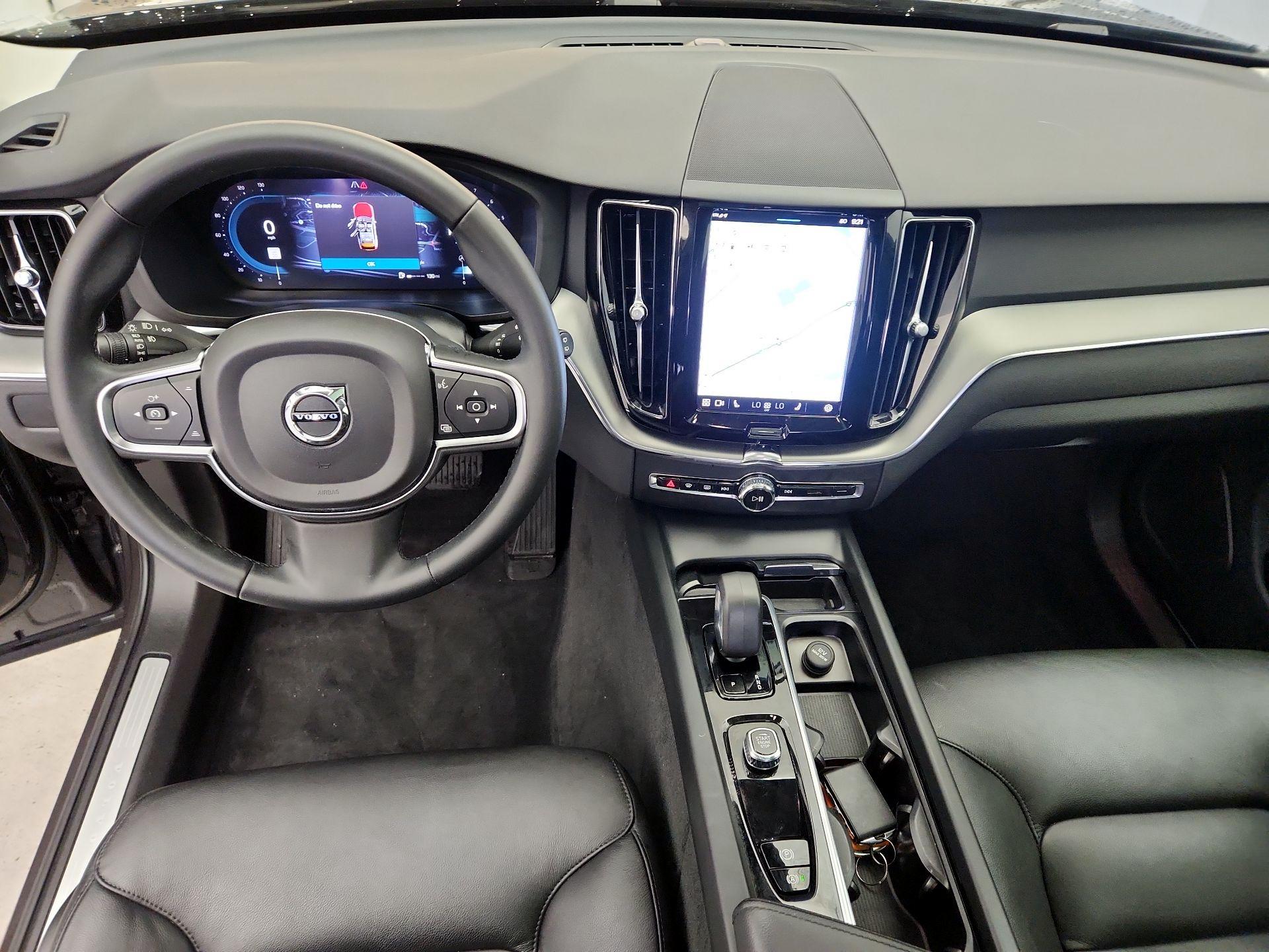 Thumbnail: 2023 Volvo XC60 - 9