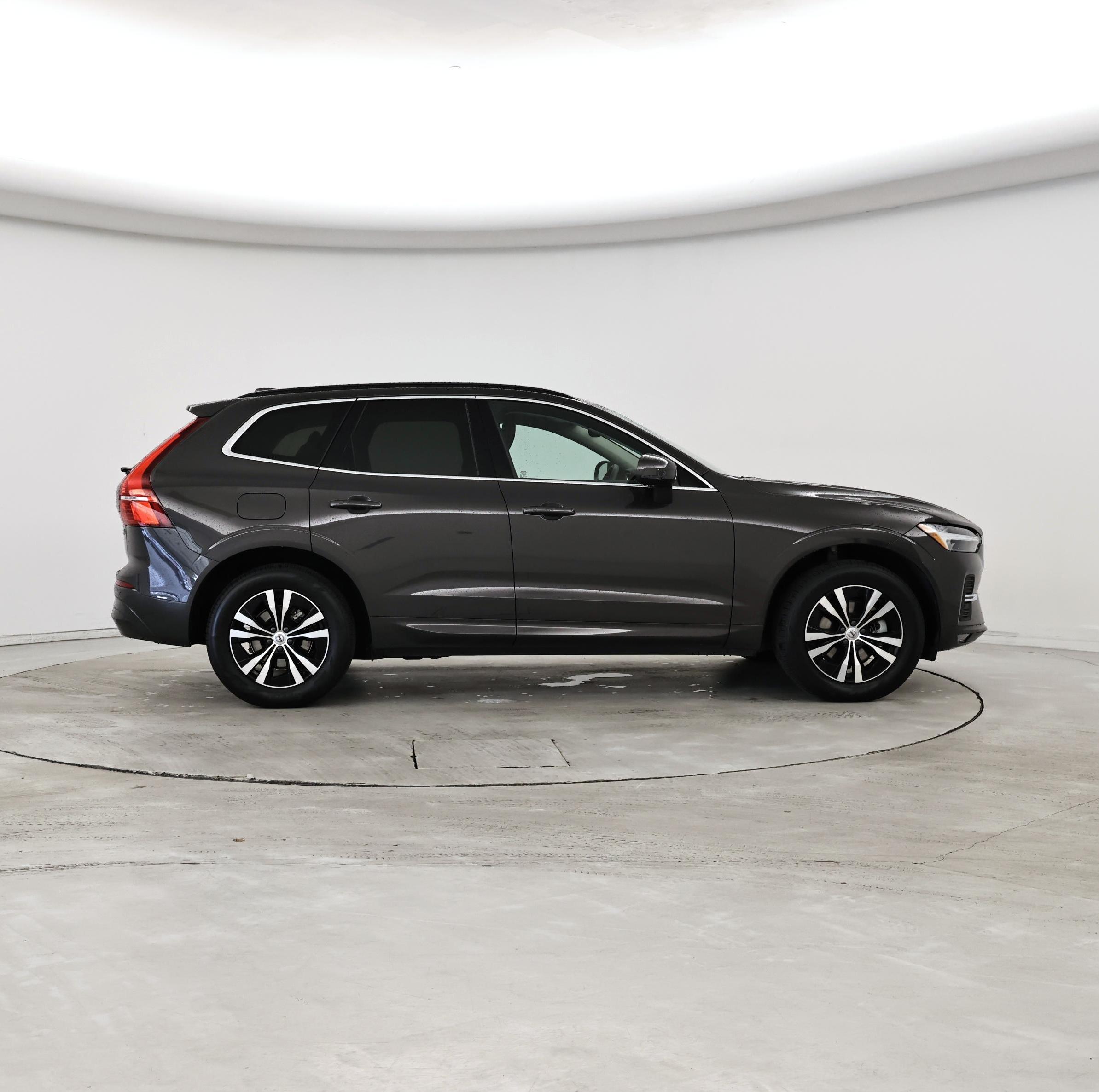 Thumbnail: 2023 Volvo XC60 - 7