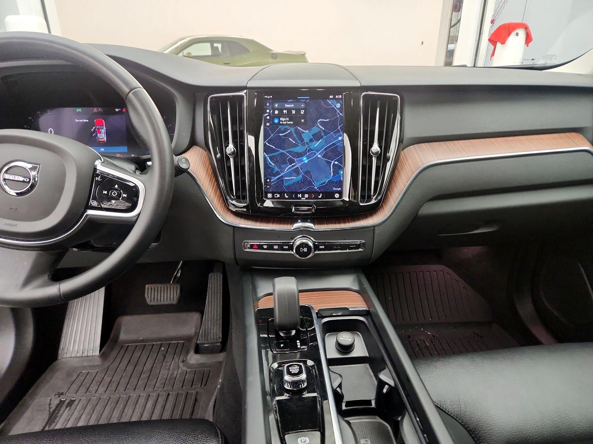 Thumbnail: 2024 Volvo XC60 - 9