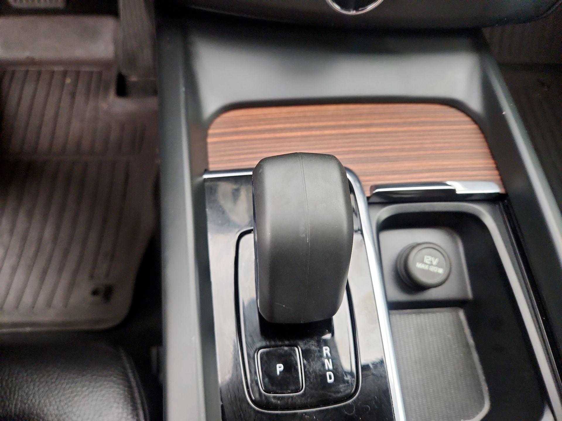 Thumbnail: 2024 Volvo XC60 - 17