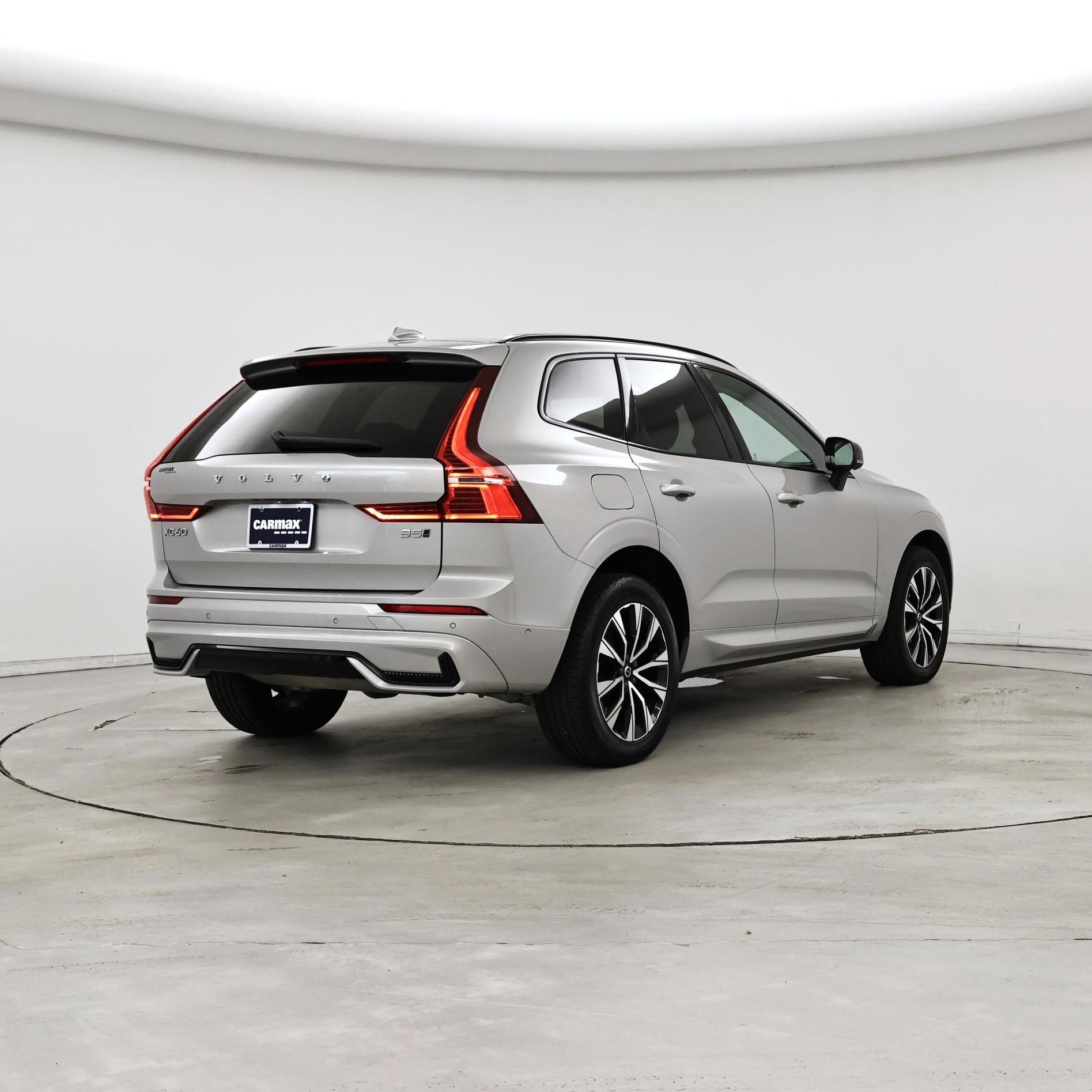 Thumbnail: 2024 Volvo XC60 - 8