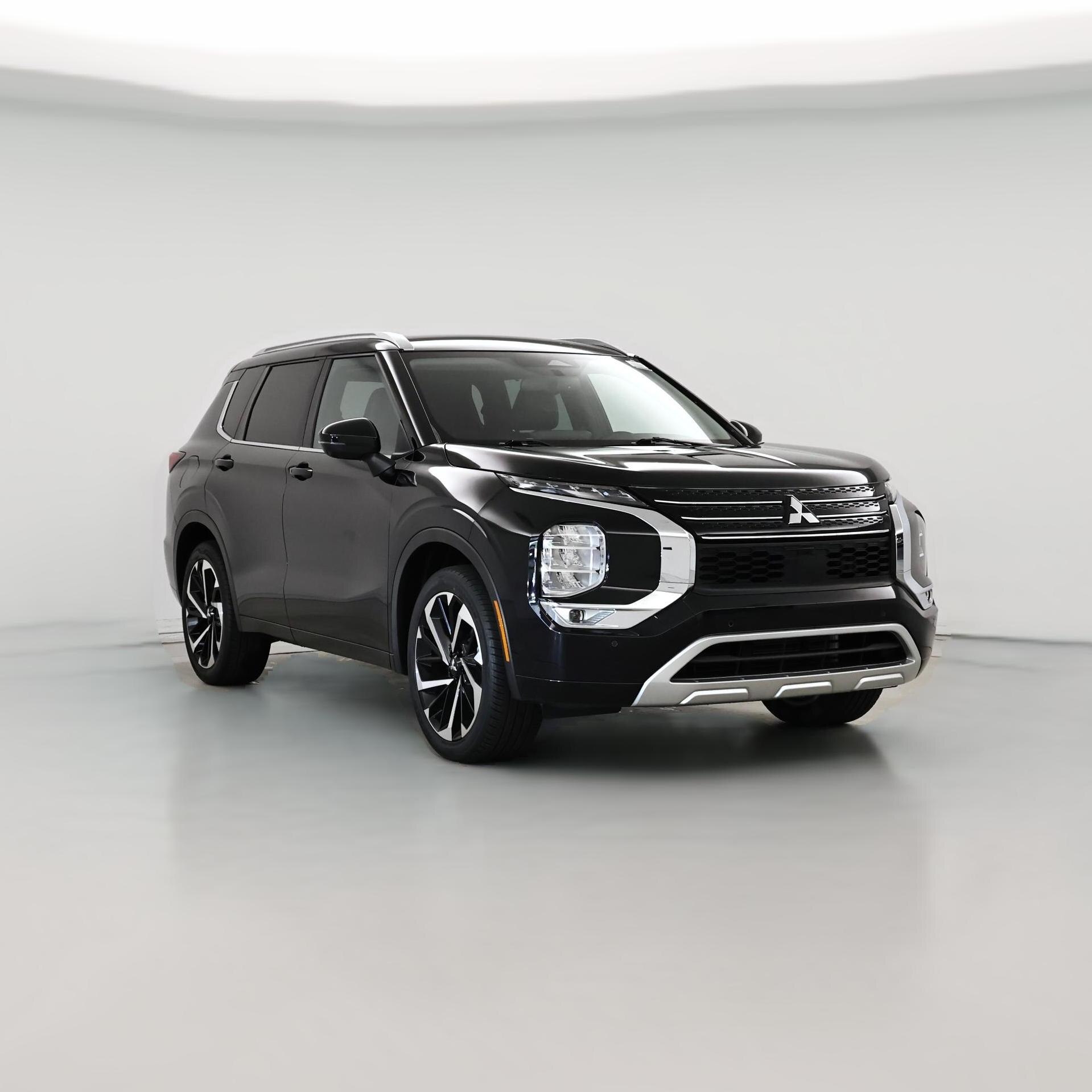 Thumbnail: 2023 Mitsubishi Outlander - 1