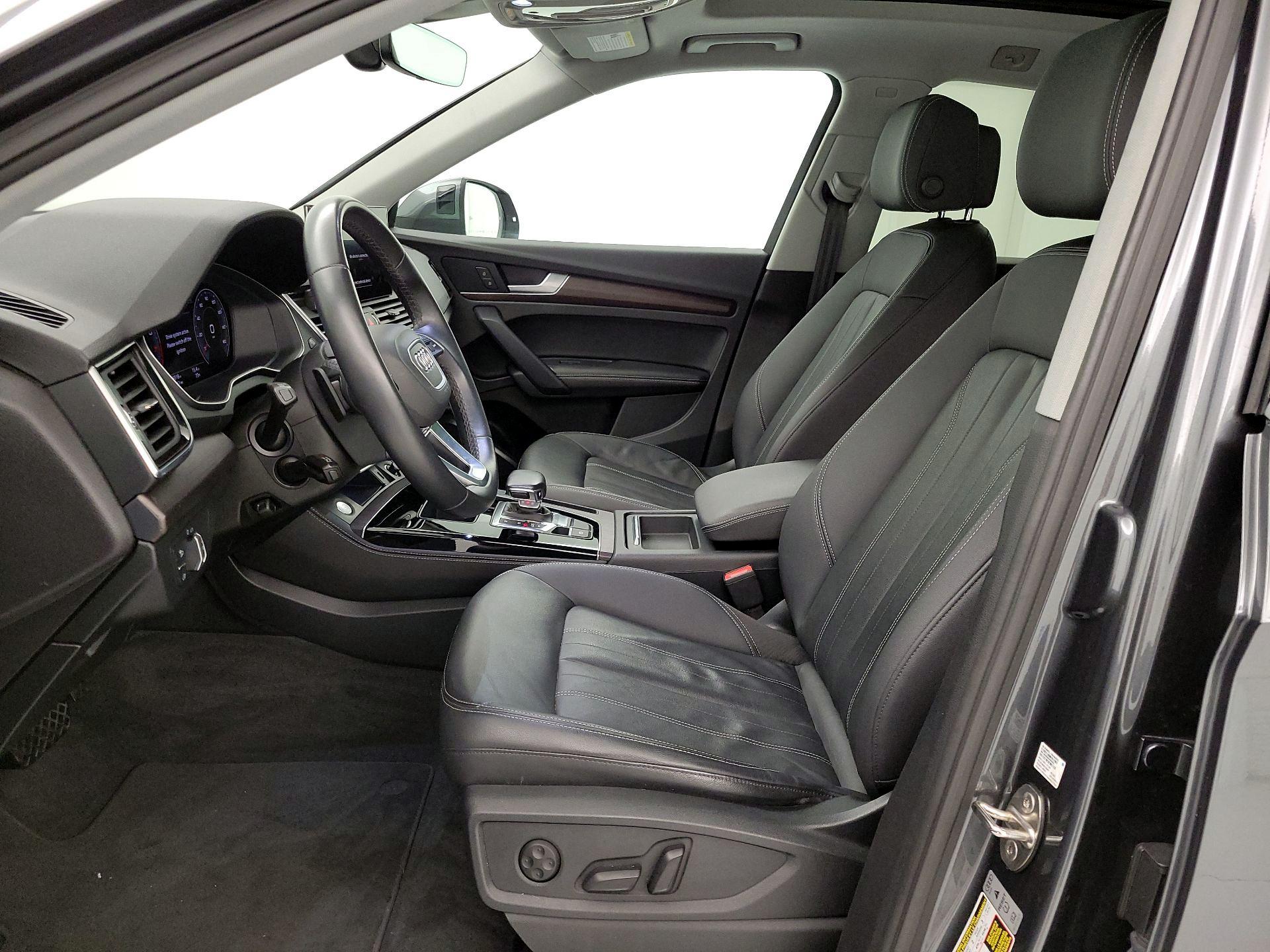 Thumbnail: 2022 Audi Q5 - 11