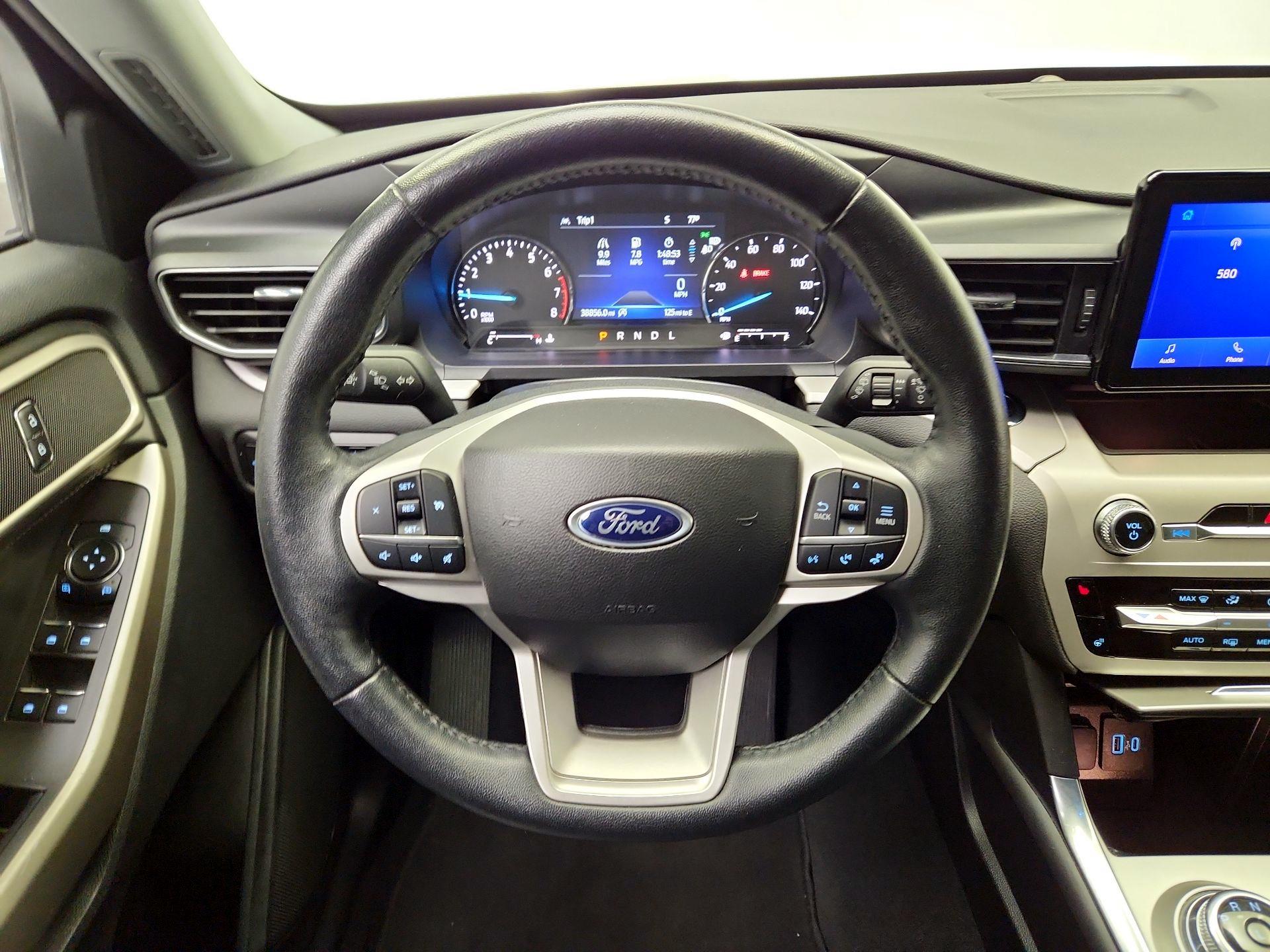 Thumbnail: 2023 Ford Explorer - 10