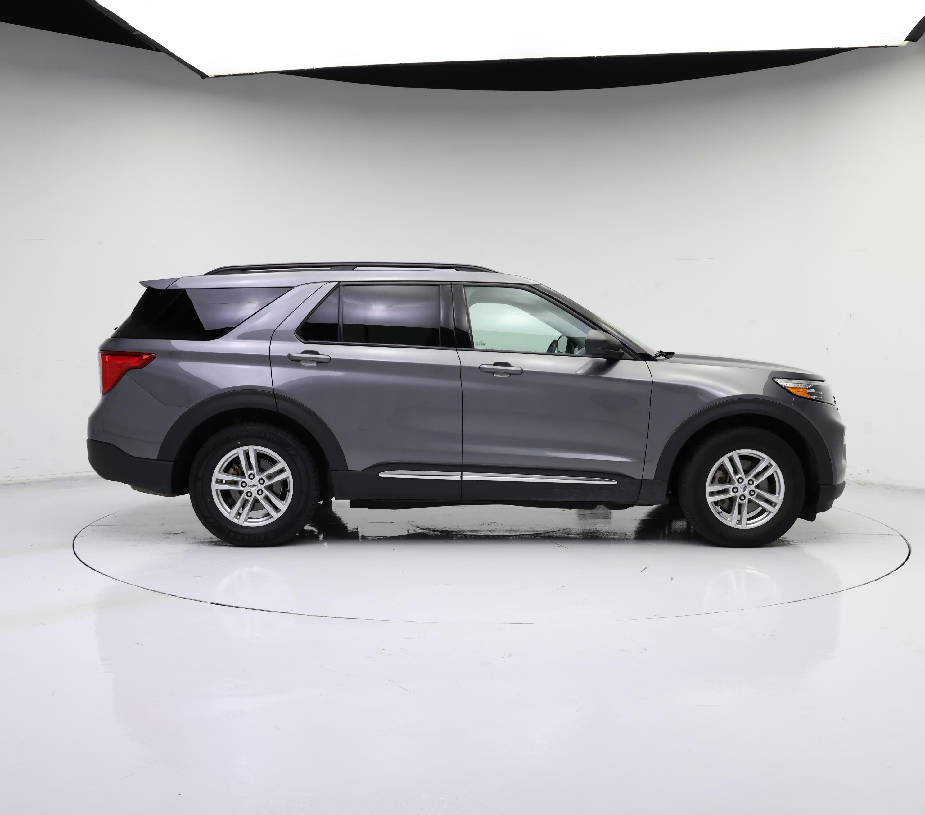 Thumbnail: 2023 Ford Explorer - 7