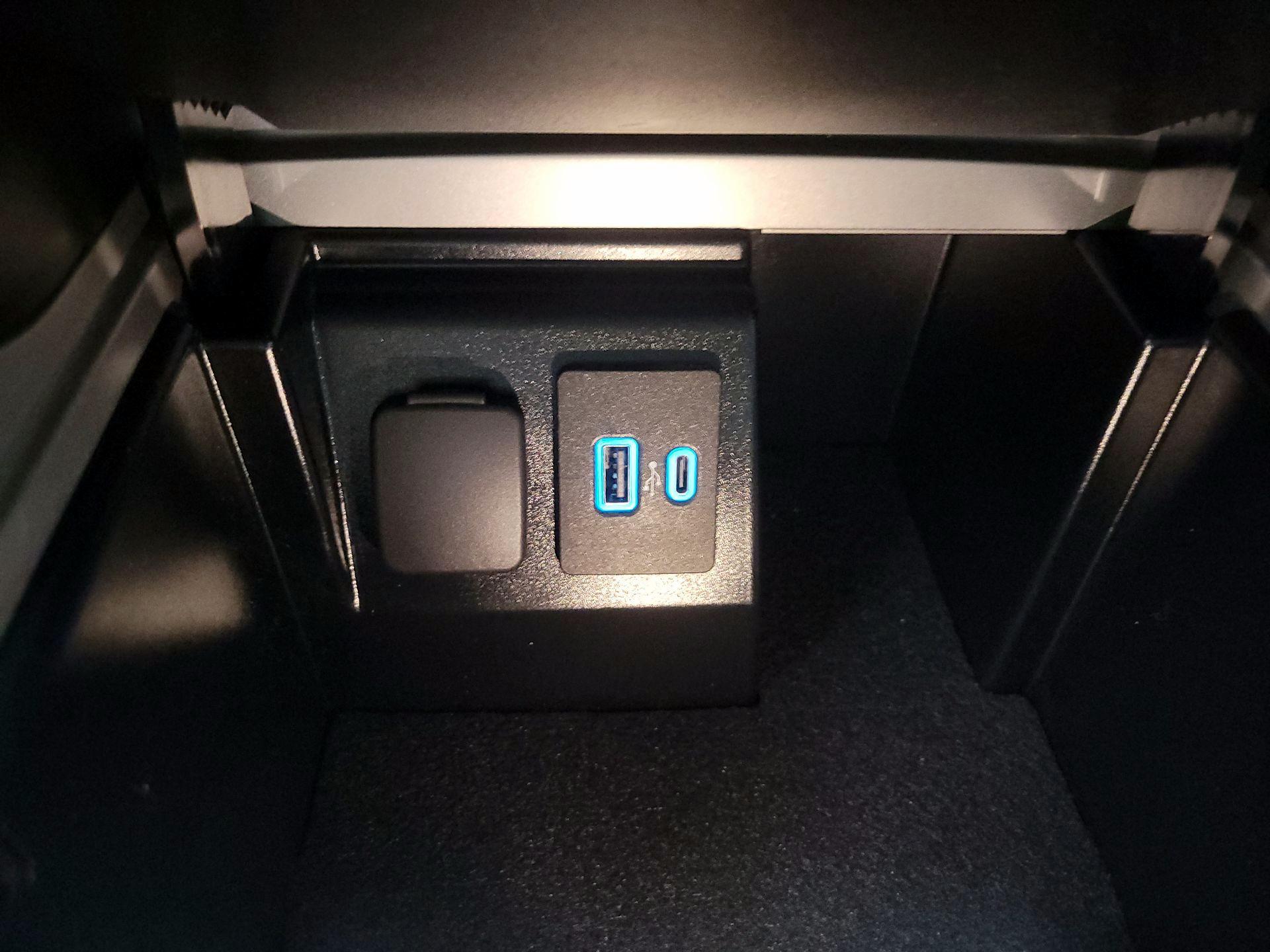 Thumbnail: 2024 Ford Explorer - 19