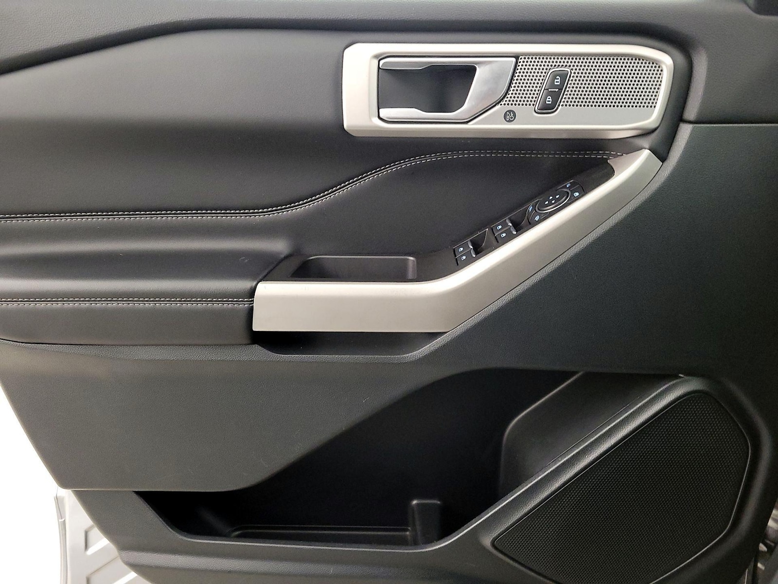 2023 Ford Explorer Limited - Photo 13