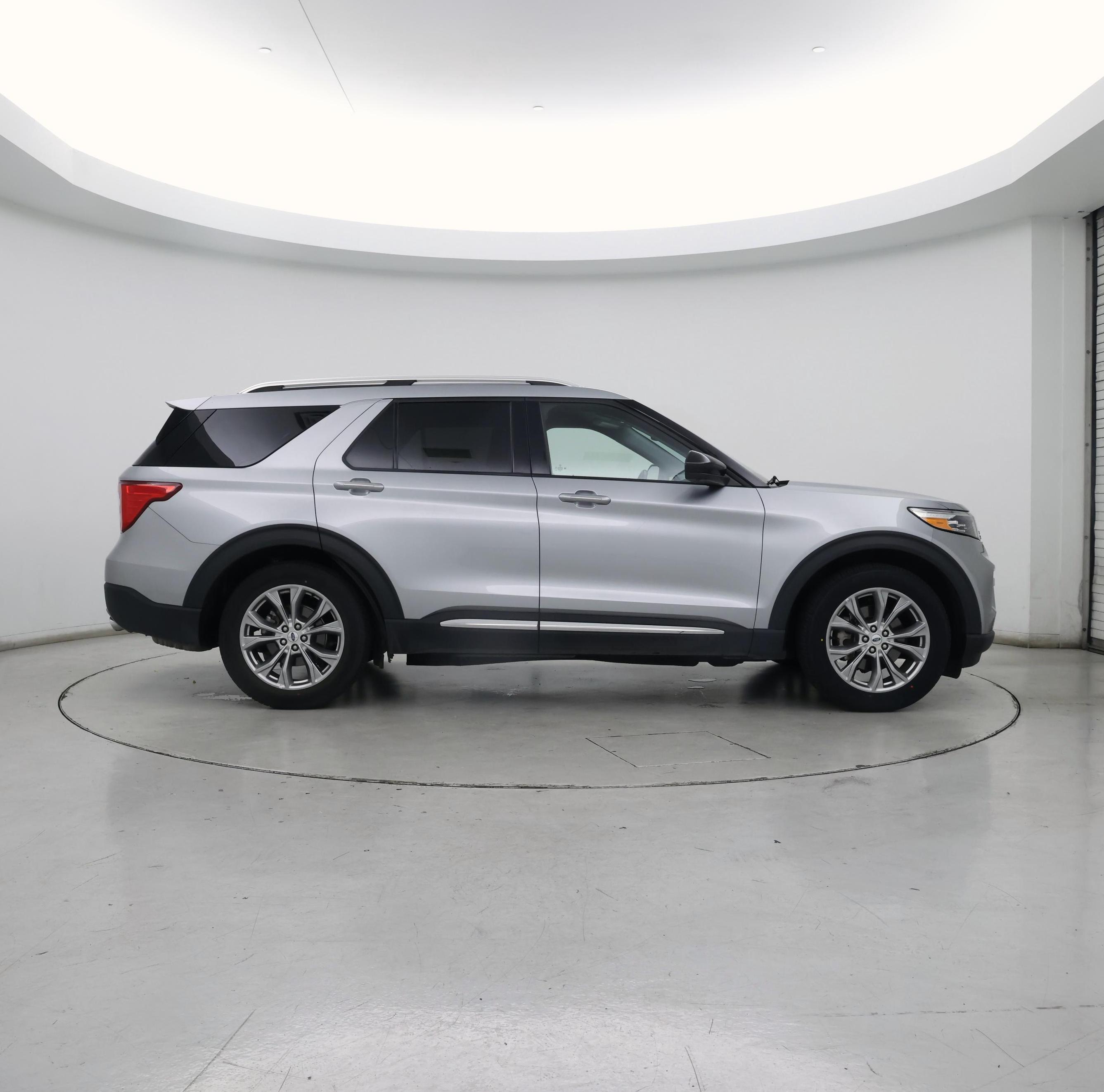 Thumbnail: 2023 Ford Explorer - 7