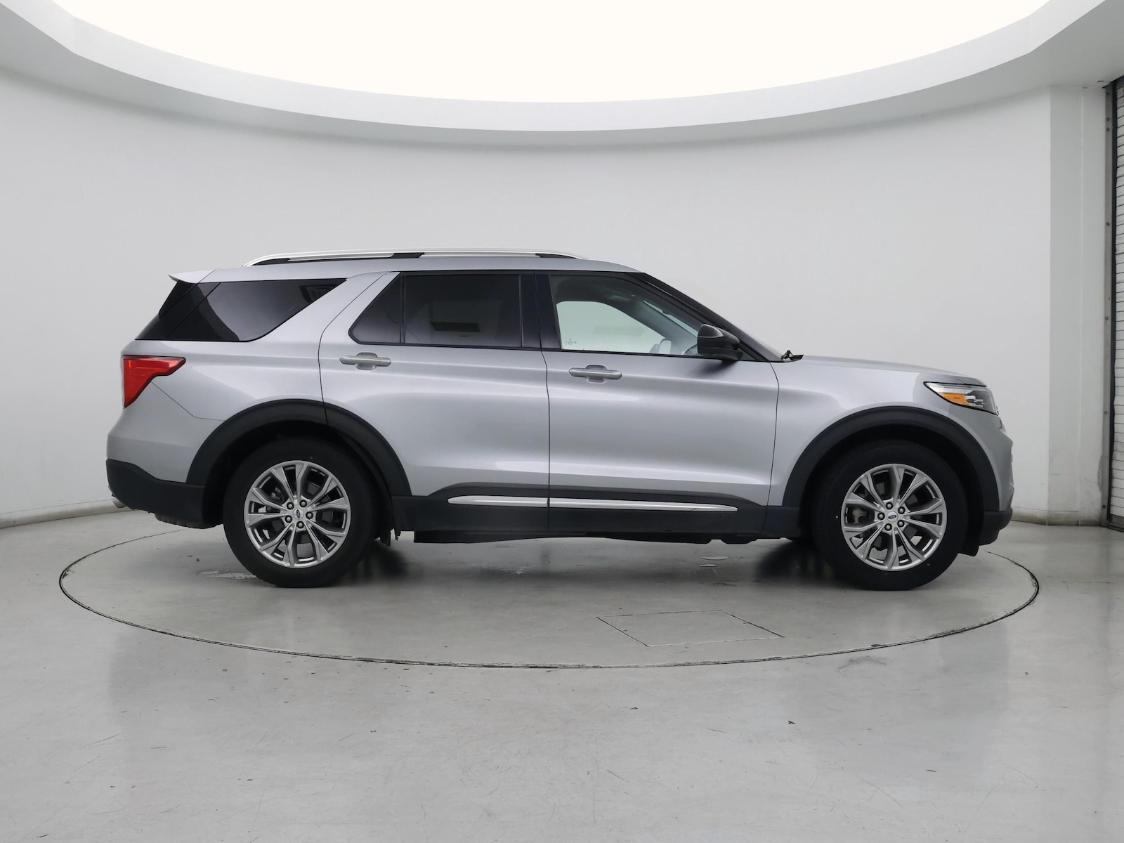 2023 Ford Explorer Limited - Photo 8