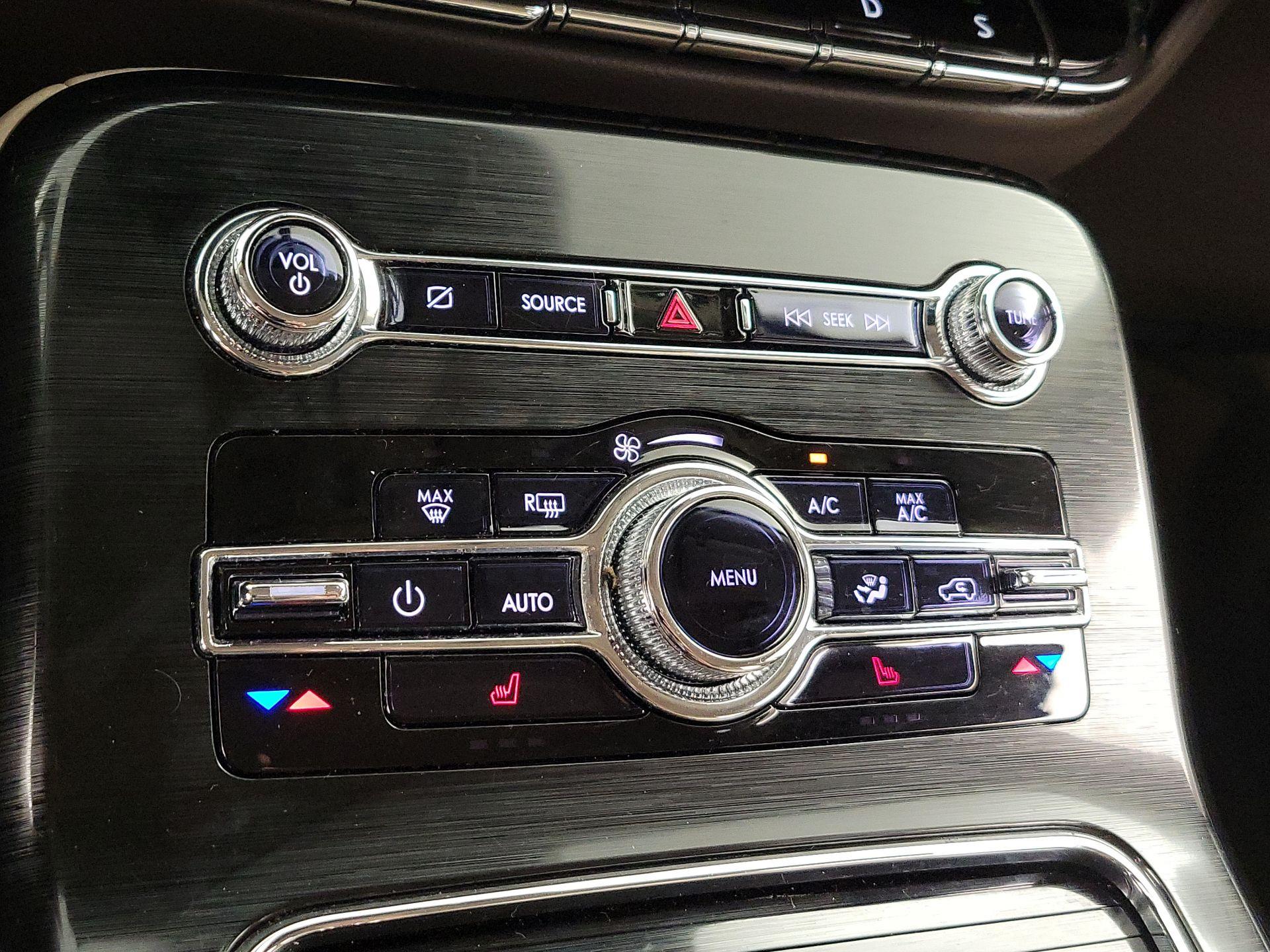 Thumbnail: 2021 Lincoln Nautilus - 16