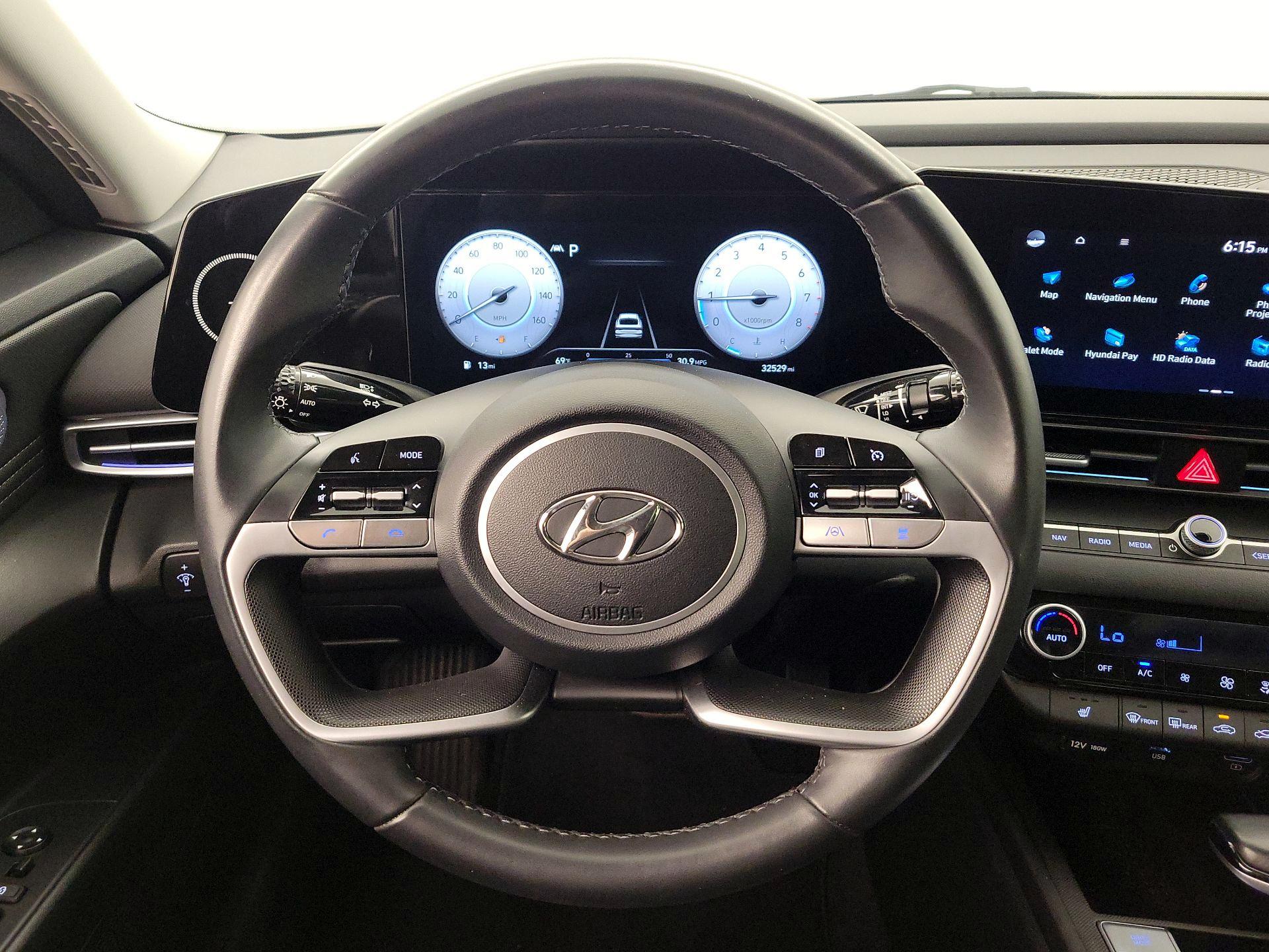 Thumbnail: 2023 Hyundai Elantra - 10