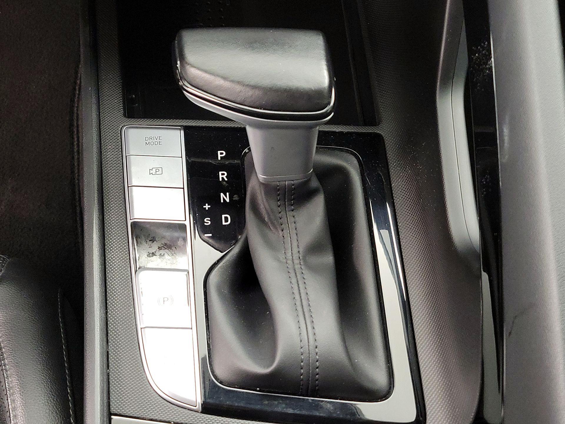 Thumbnail: 2023 Hyundai Elantra - 18