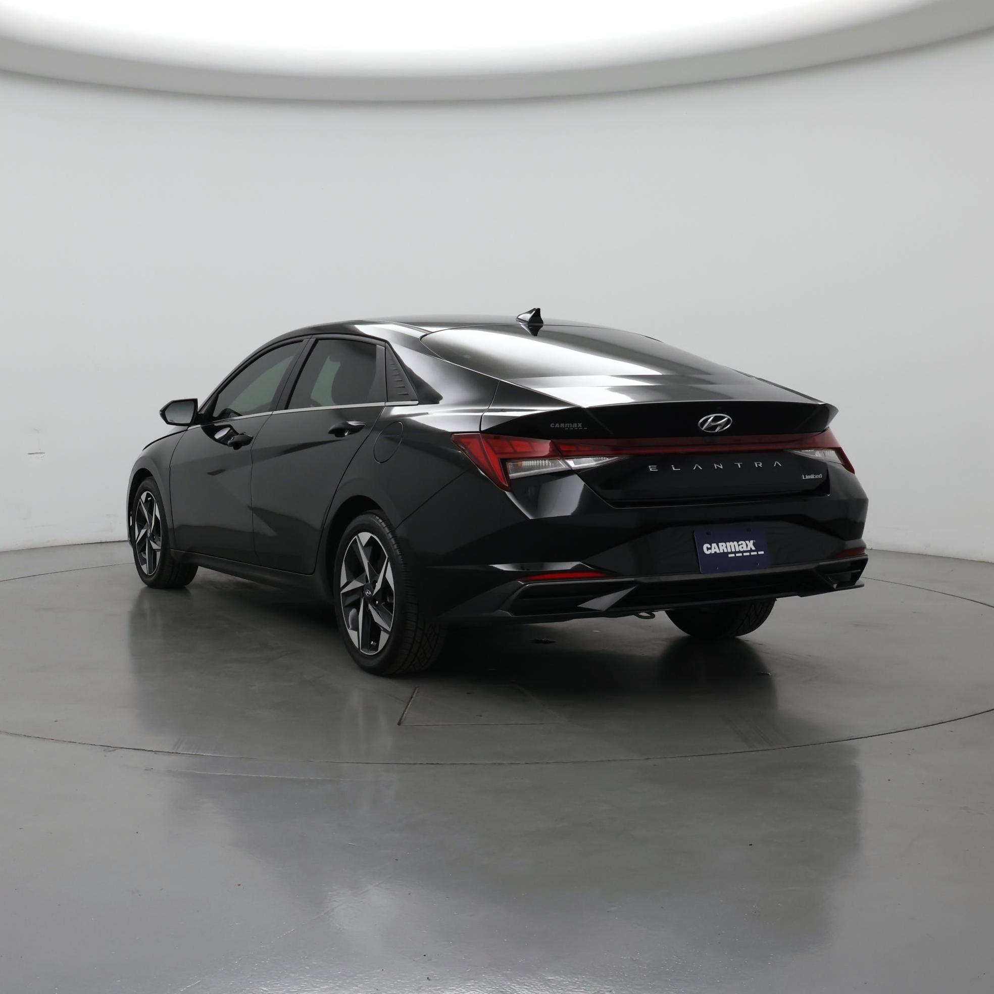 Thumbnail: 2023 Hyundai Elantra - 2